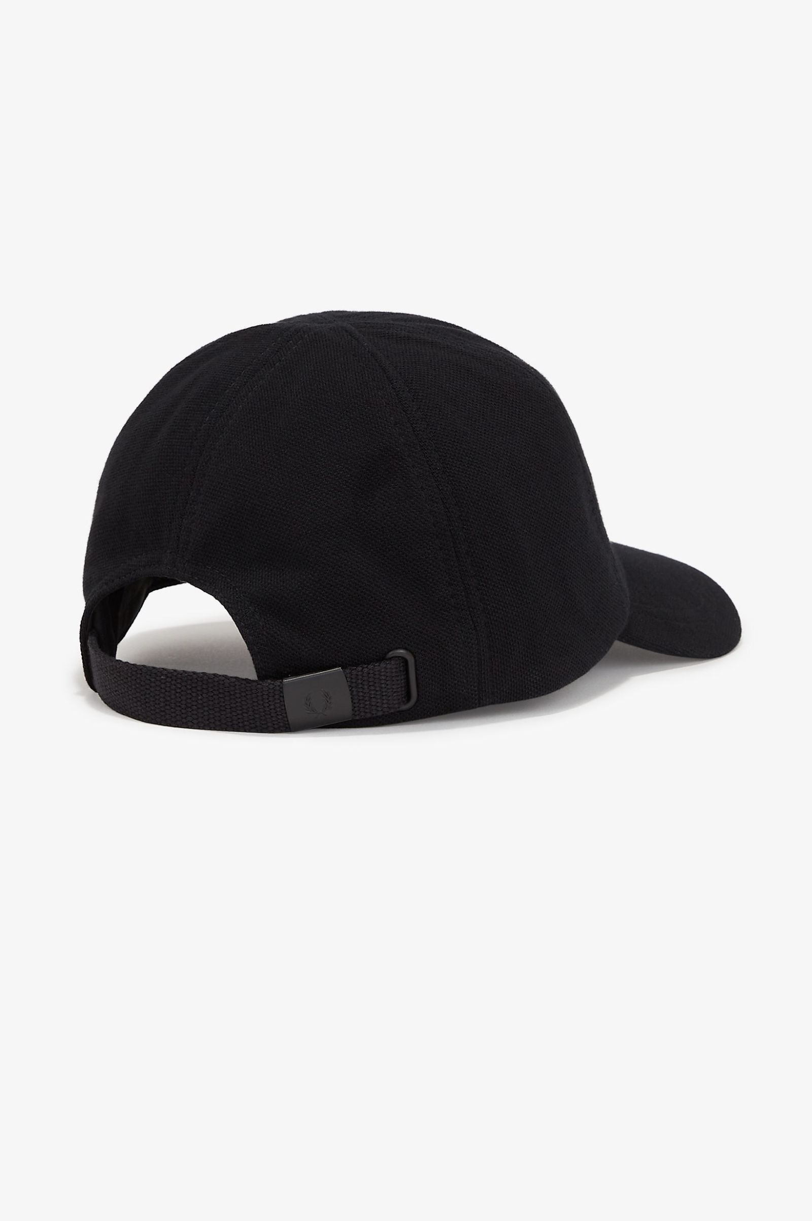 Fred Perry Pique Classic Cap in Black/Snowwhite 