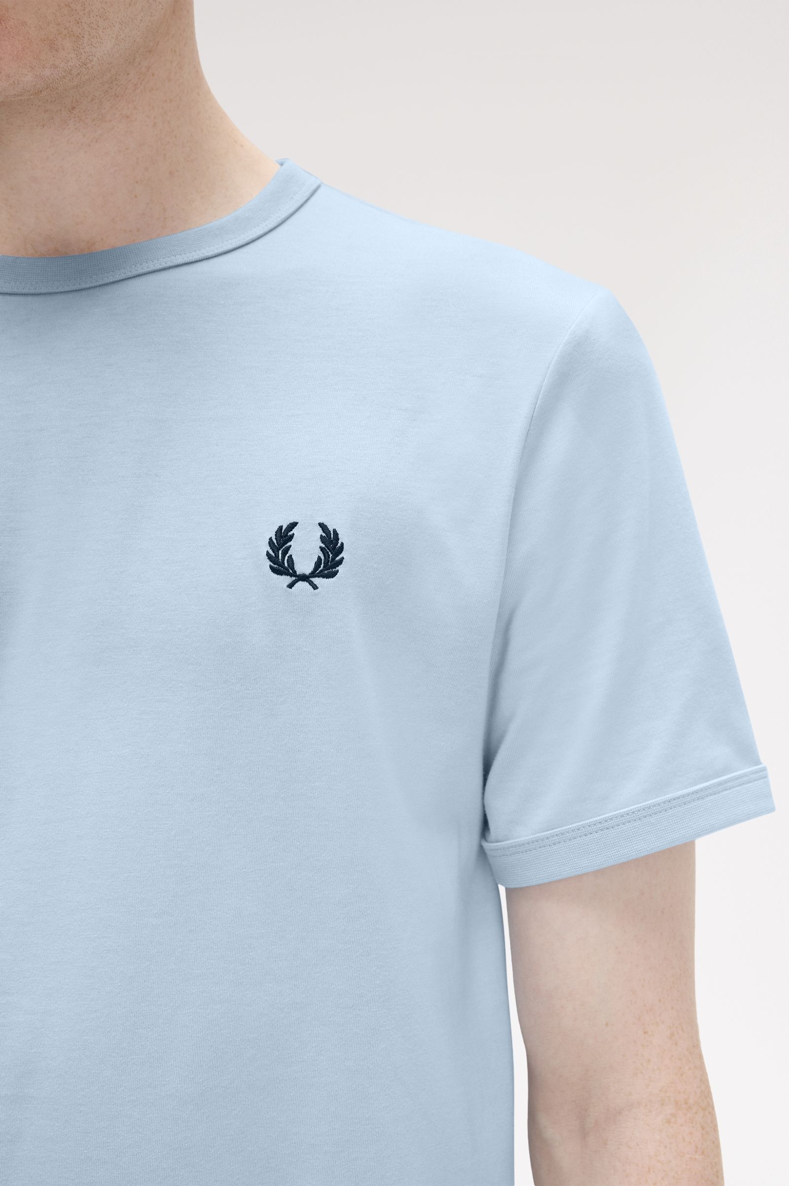 Fred Perry Ringer T-Shirt in Light Smoke