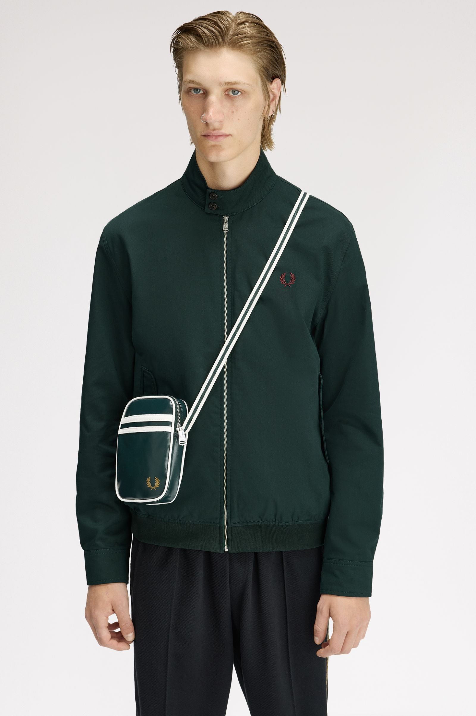 Fred Perry Classic Small Side Bag (Grassroots/Ecru)