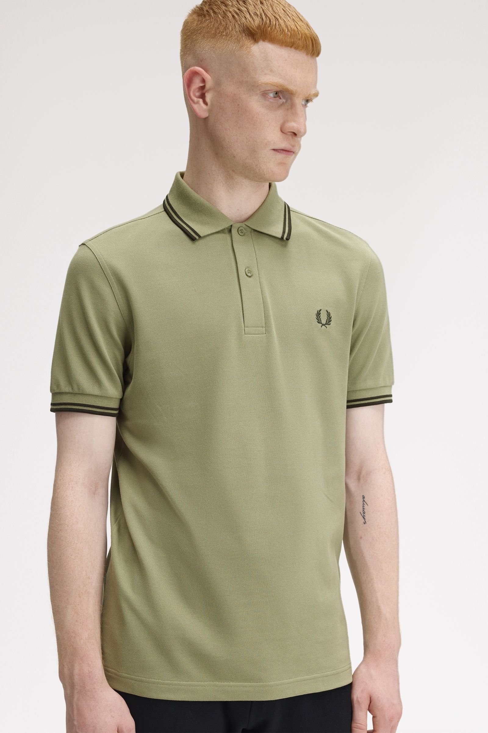 Fred Perry Shirt M3600 in Olive Mint/Night Green 