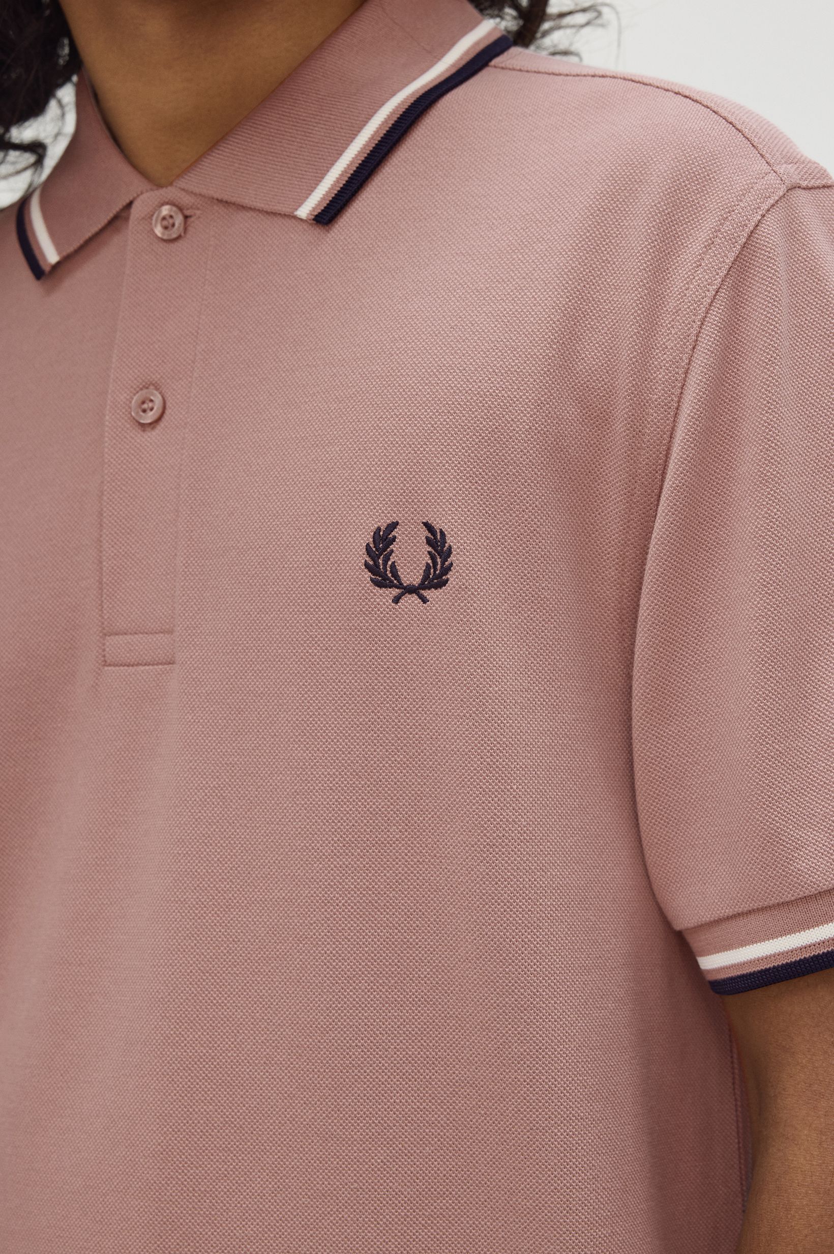 Fred Perry  Twin Tipped Polo Shirt (Dark Pink/Ecru/Navy)