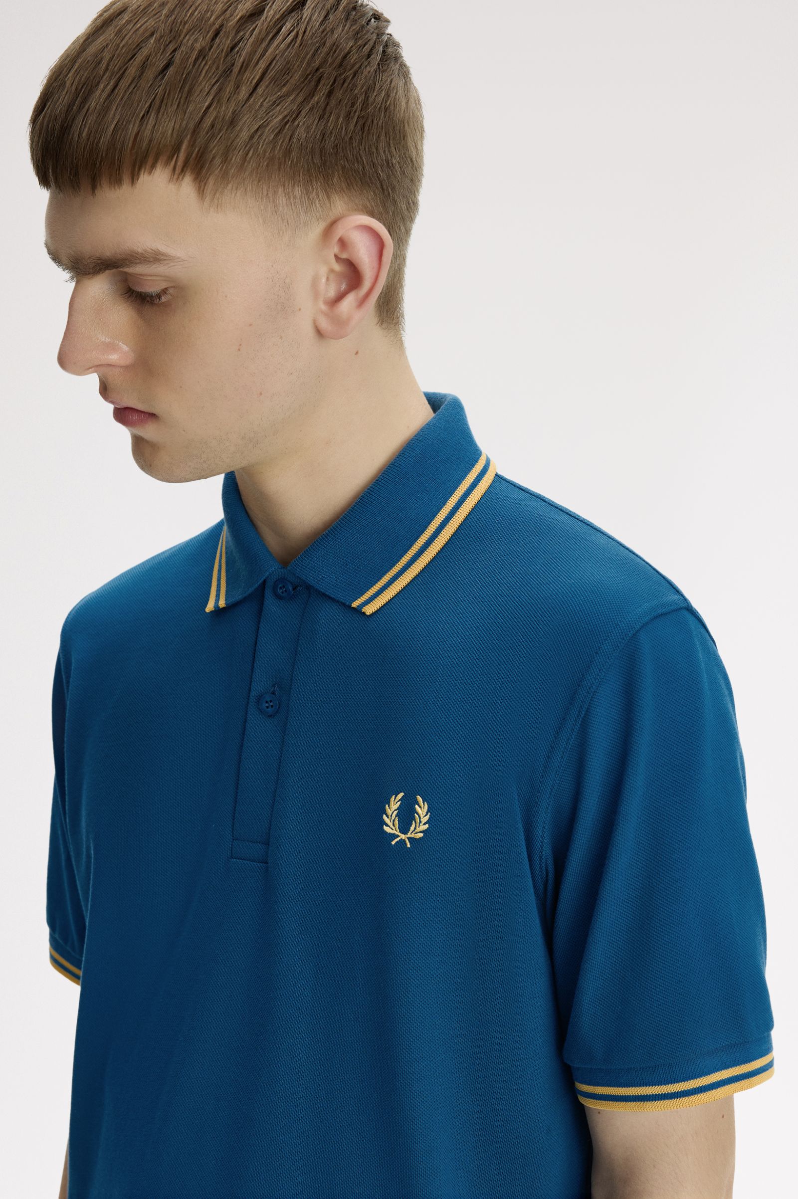 Fred Perry Twin Tipped Fred Perry Shirt (Royal Blue/Champagne)