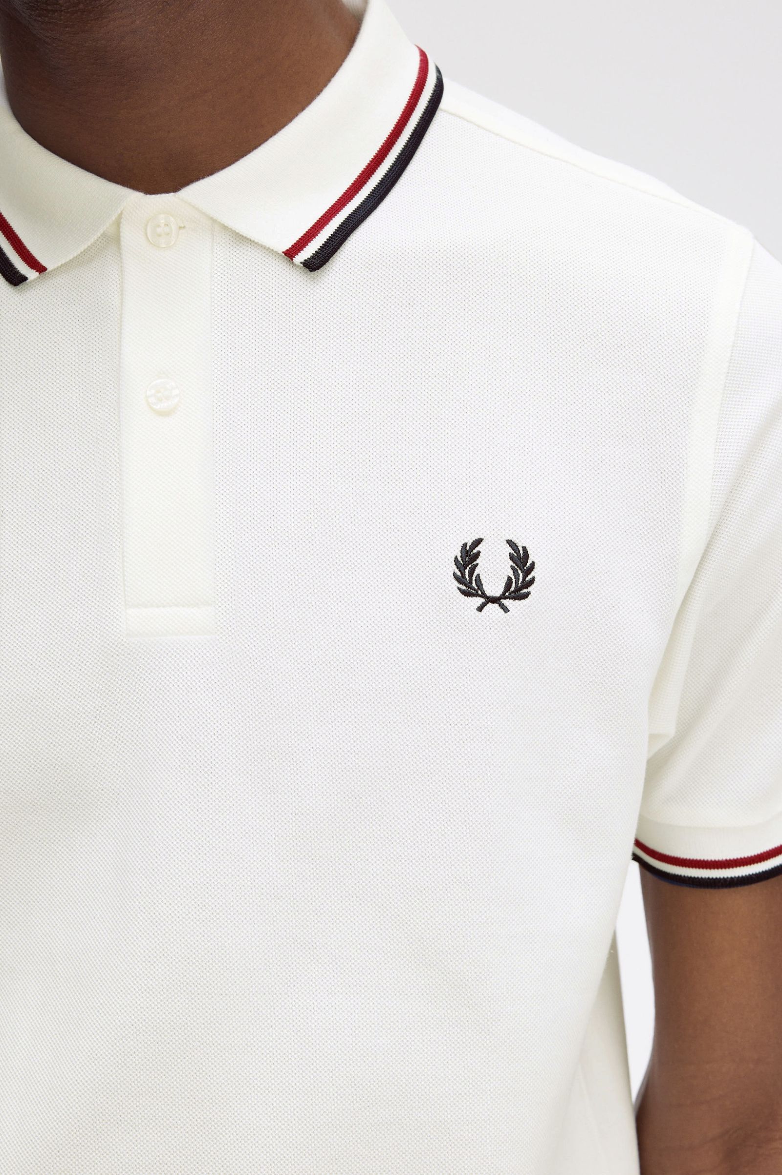 Fred Perry Twin Tipped M3600 Shirt in Snow White/Burnt Red/Navy 