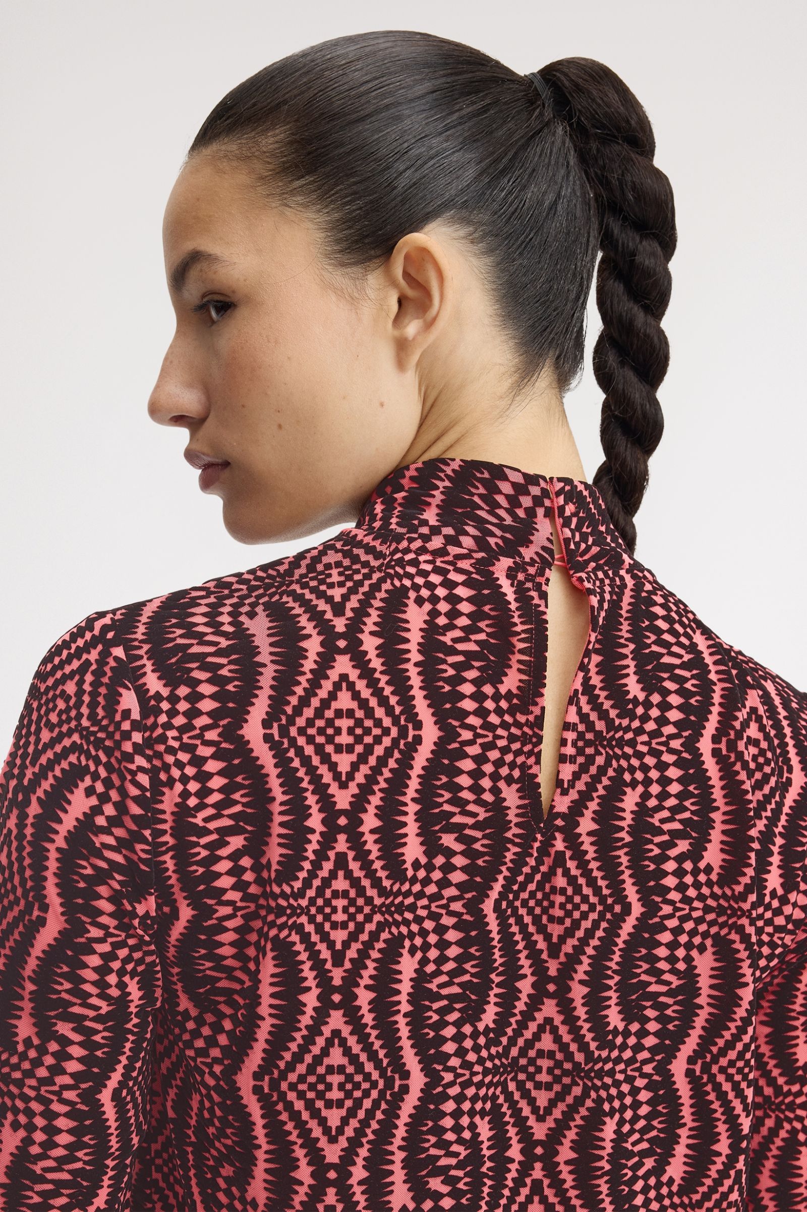 Fred Perry Amy Winehouse Flock Print Mesh Top (Flamingo Tan)