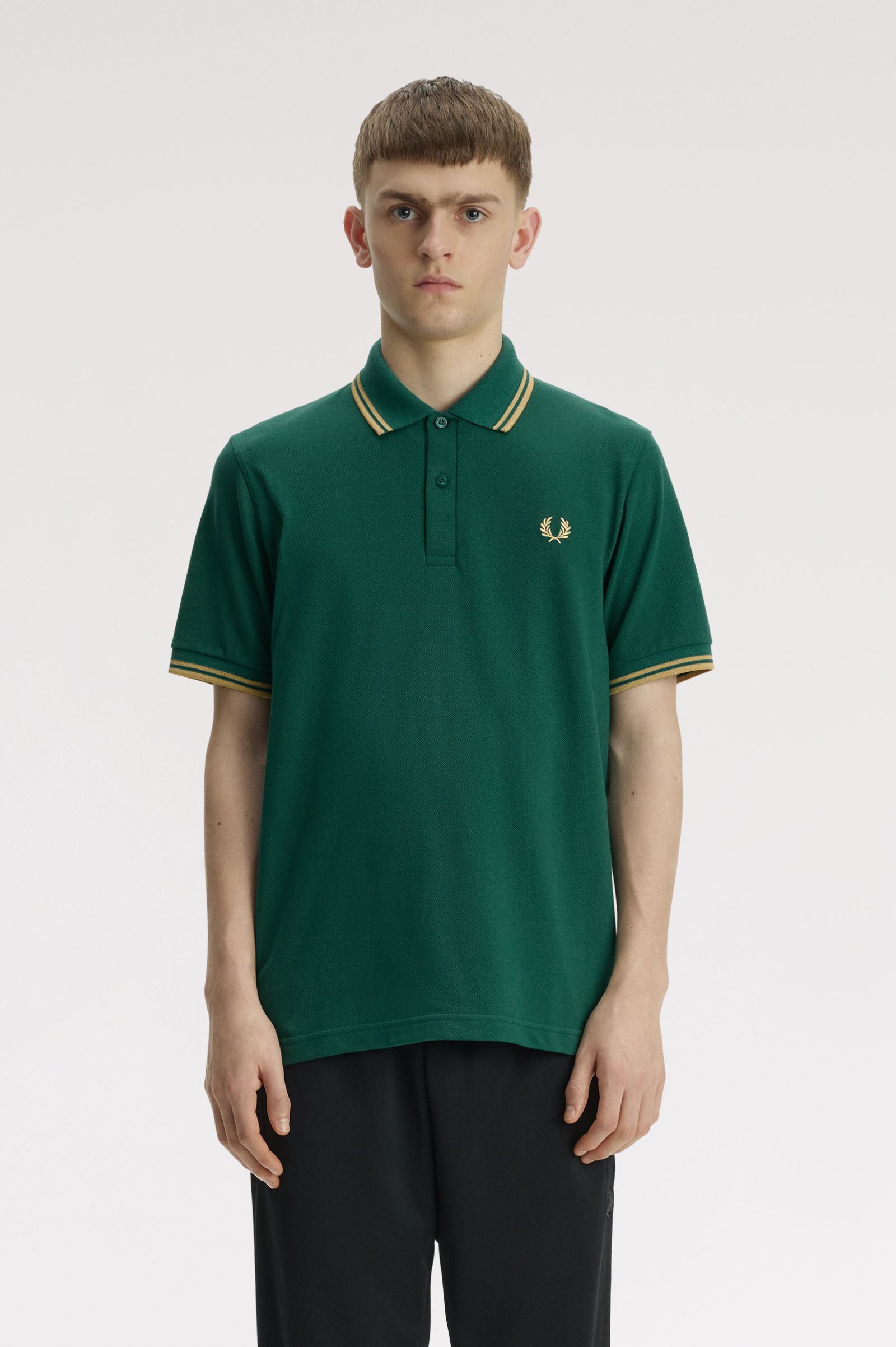 Fred Perry Made in England Twin Tipped Fred Perry Shirt (Laurelwreath Green/Champagne)