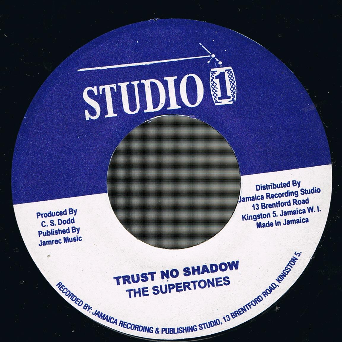 The Three Tops - Man Of Chances / The Supertones - Trust No Shadow (Original Stamper 7")