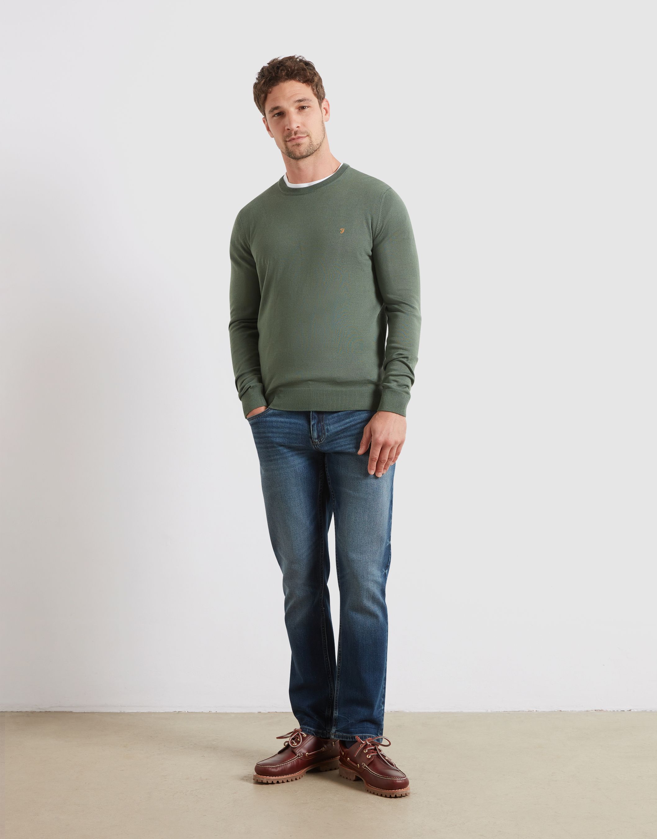  Farah Mullen Merino Wool Crew Neck Sweater (Rosemary) 