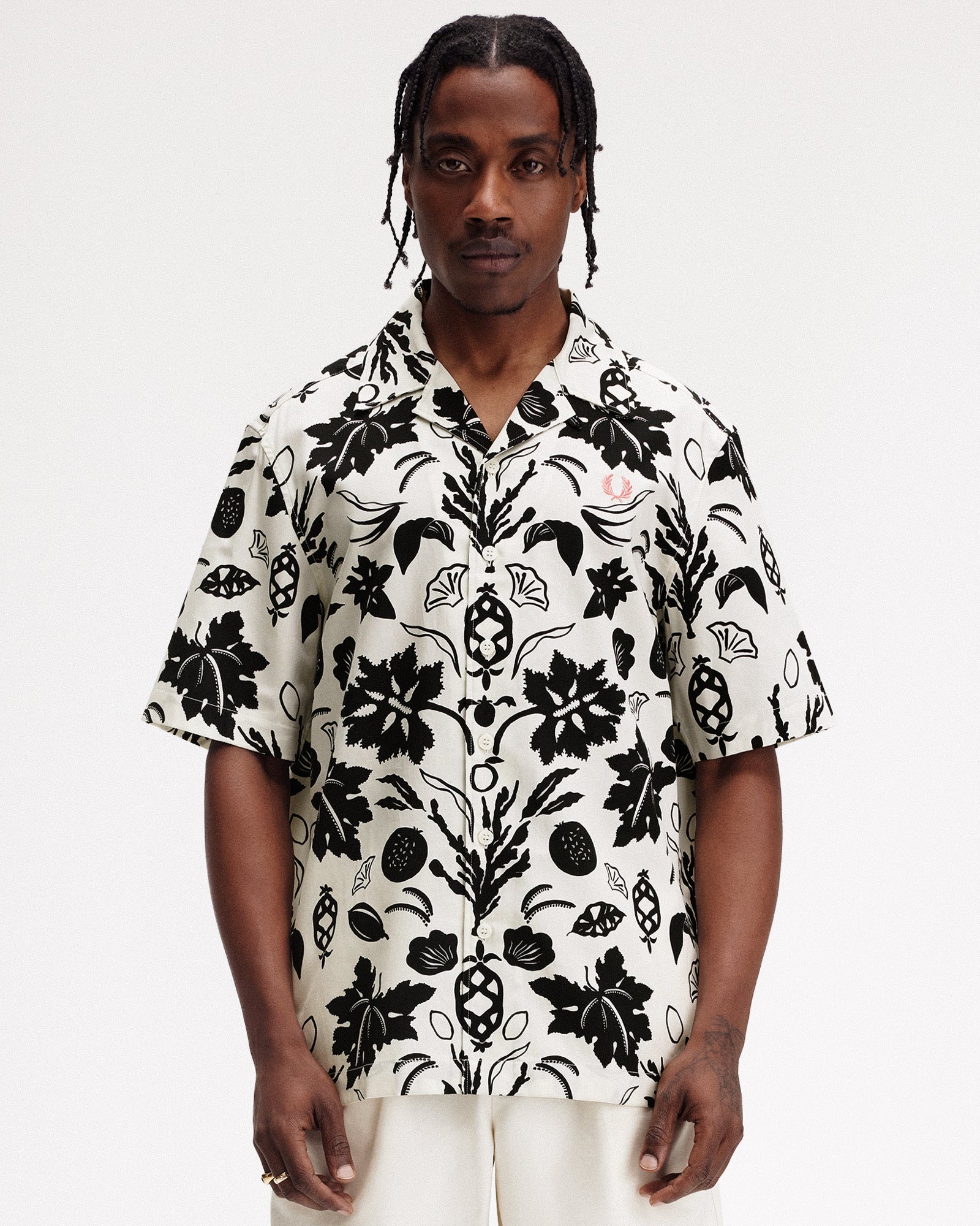 Fred Perry Botanical Print Revere Collar in Lightecru