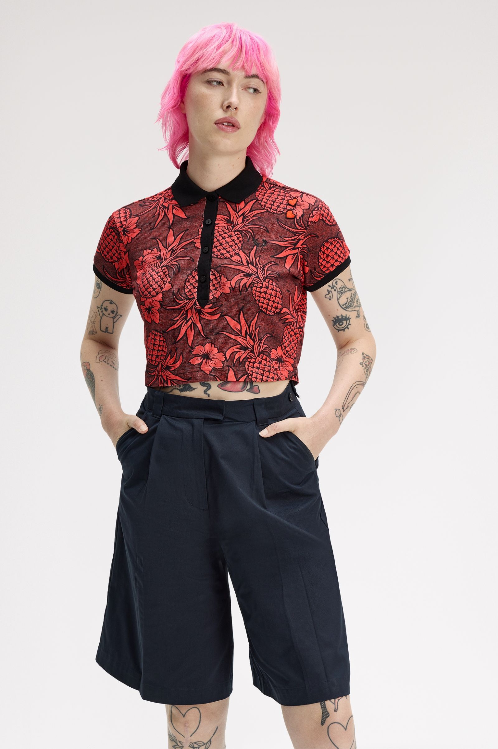Fred Perry X Amy Winehouse Foundation Printed Polo Shirt (Strawberrycream)