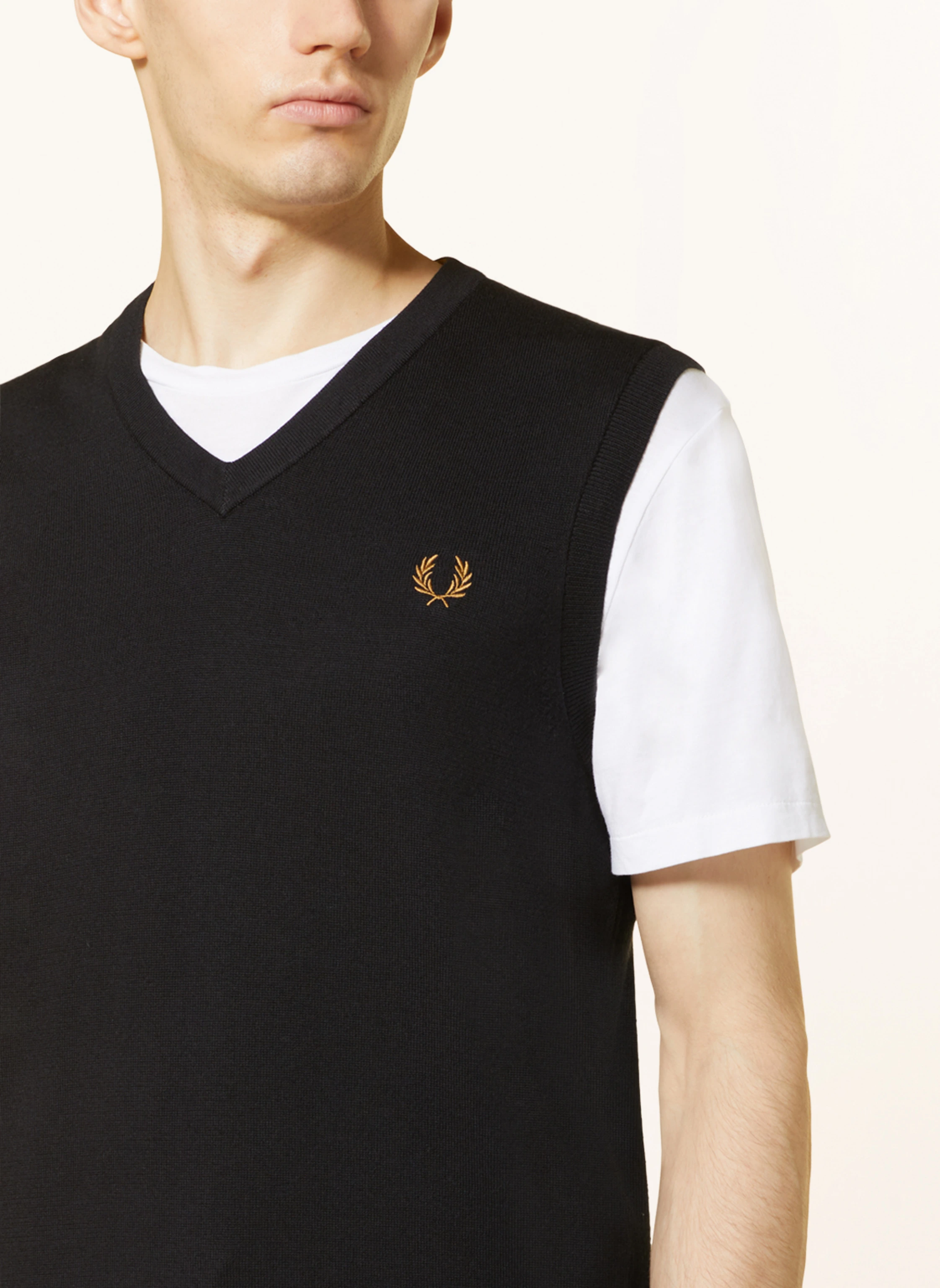 Fred Perry Classic V-Neck Tank in Black