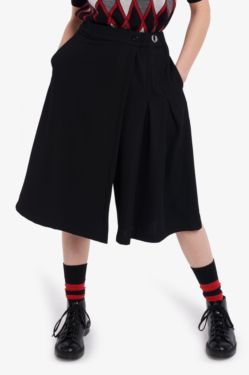 Fred Perry Pleated Culottes Black-12