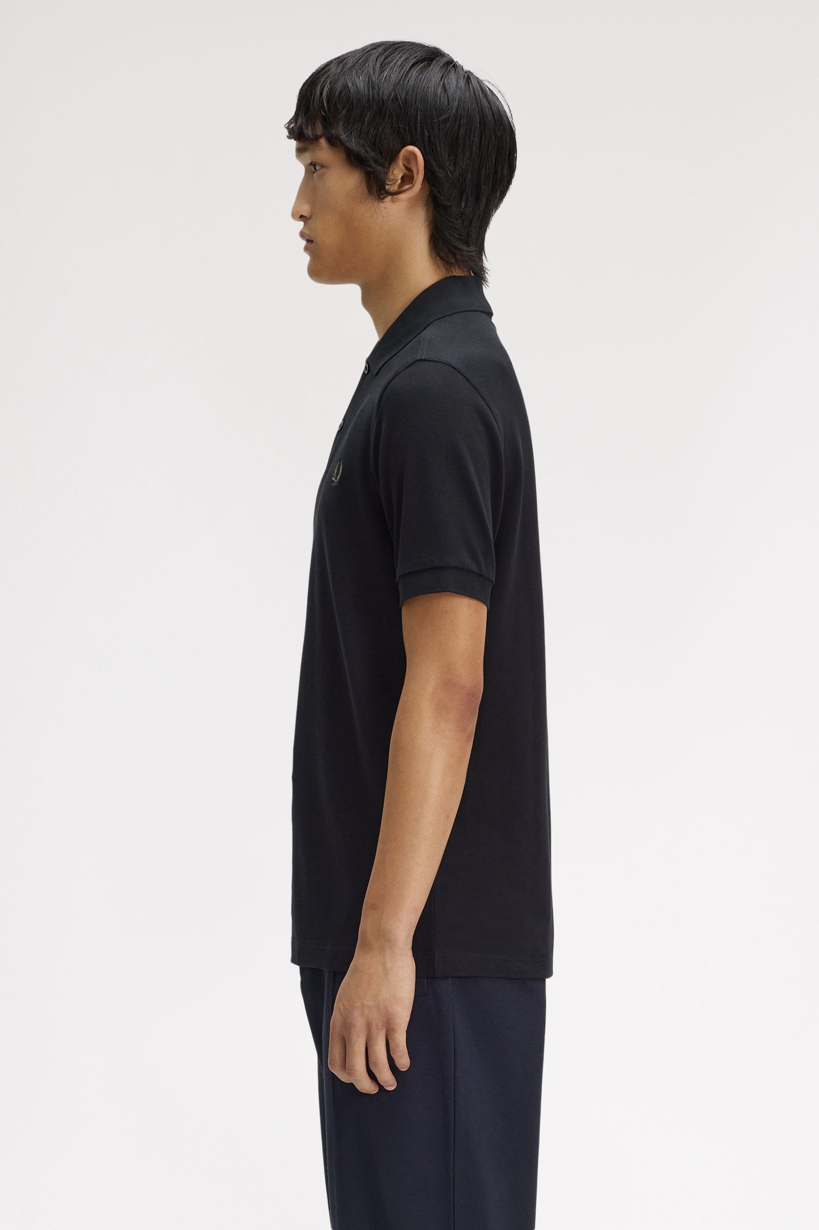 Fred Perry M6000 Polo Shirt (Black/Laurel Wreath Green)
