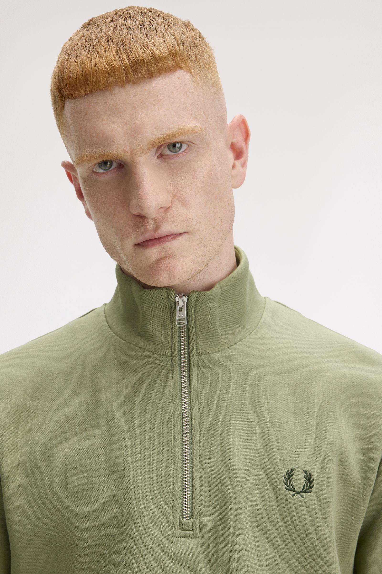 Fred Perry Half Zip Sweatshirt in Olive Mint 