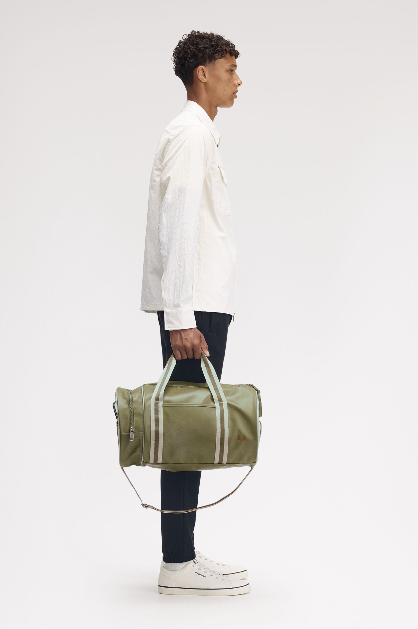 Fred Perry Classic Barrel Bag in Olive Mint