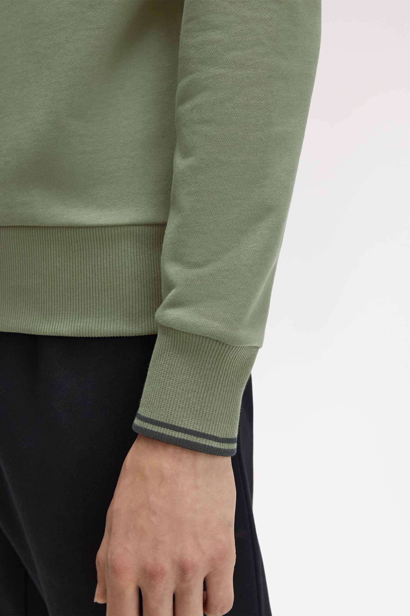 Fred Perry Crew Neck Sweatshirt (Laurelwreathgreen/Black)