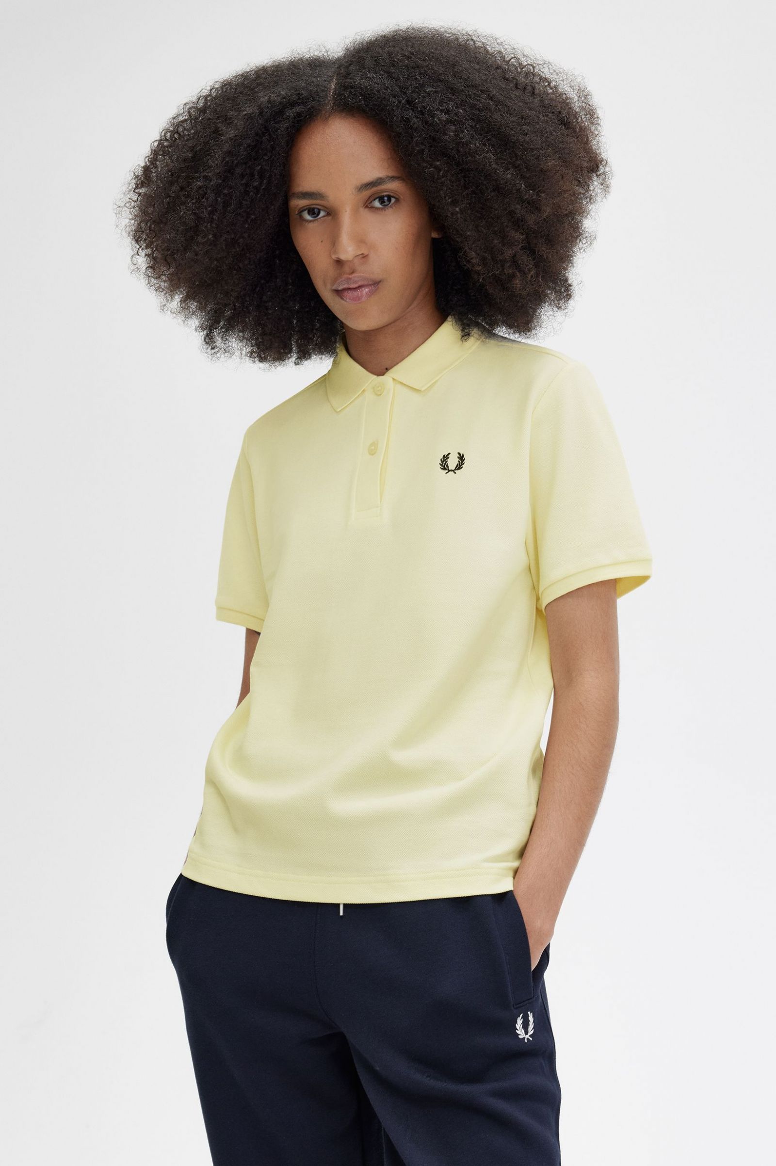 Fred Perry G6000 Shirt in Ecru
