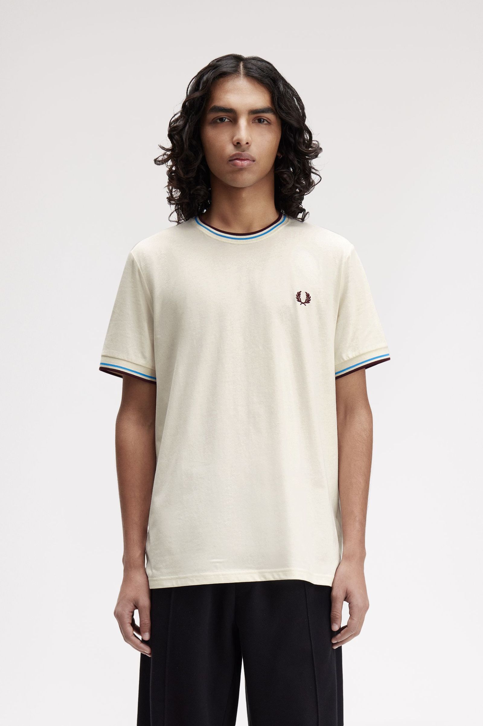 Fred Perry Twin Tipped T-Shirt in Ecru/Court Blue/Oxblood 