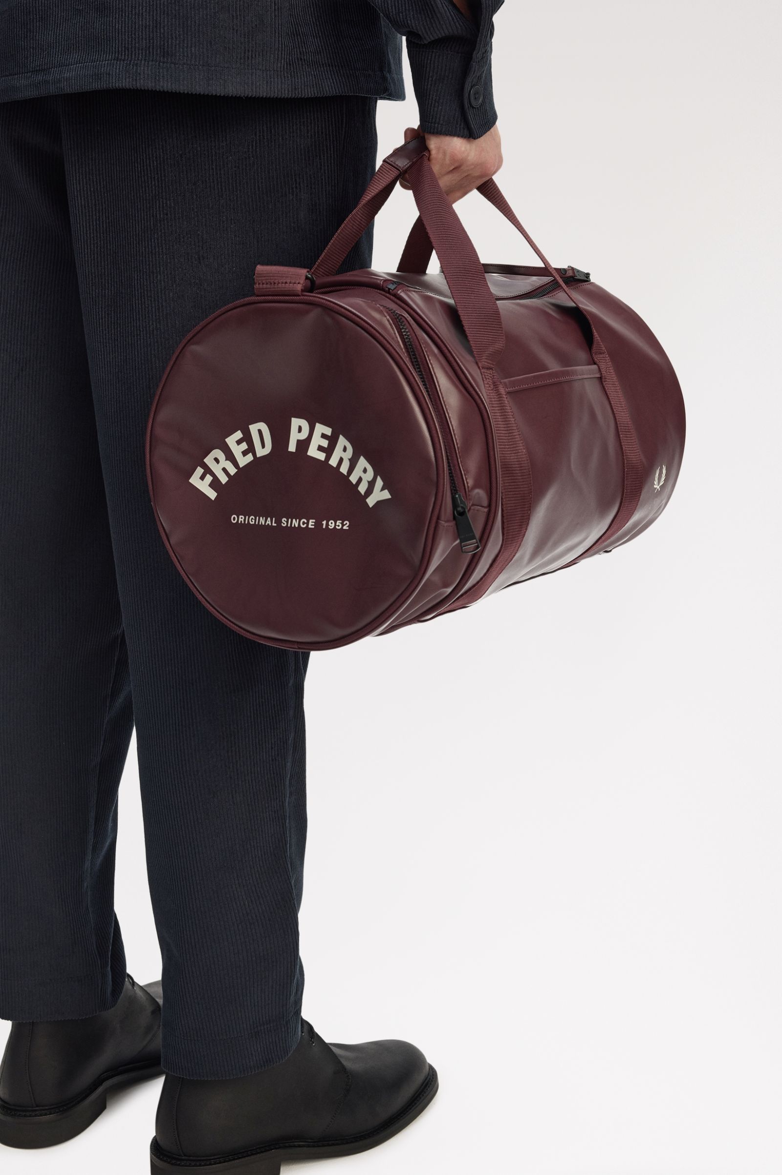 Fred Perry Tonal Classic Barrel Bag (Oxblood)