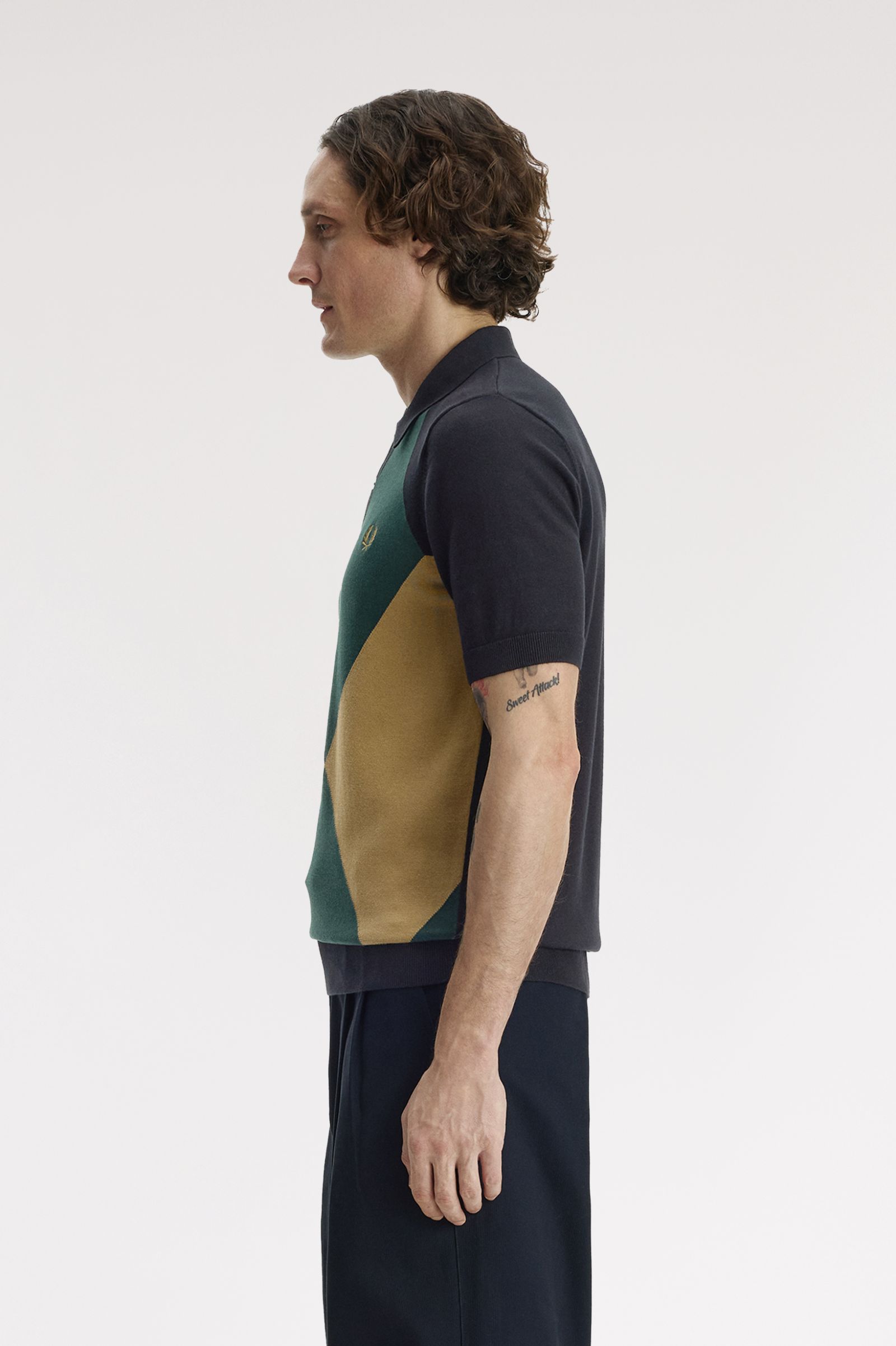 Fred Perry Offset Argyle Knitted Shirt (Black)