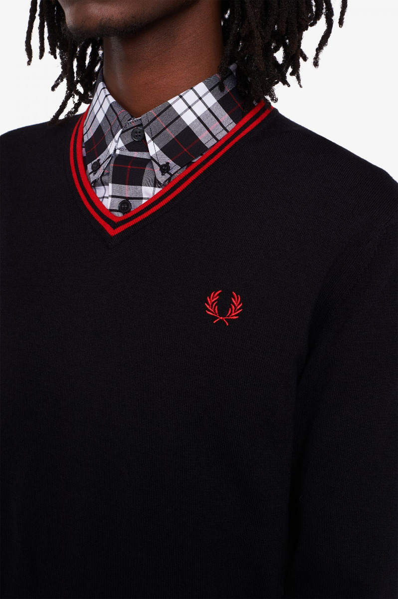 Fred Perry Pullover Classic V Neck Jumper Black Crimson-M