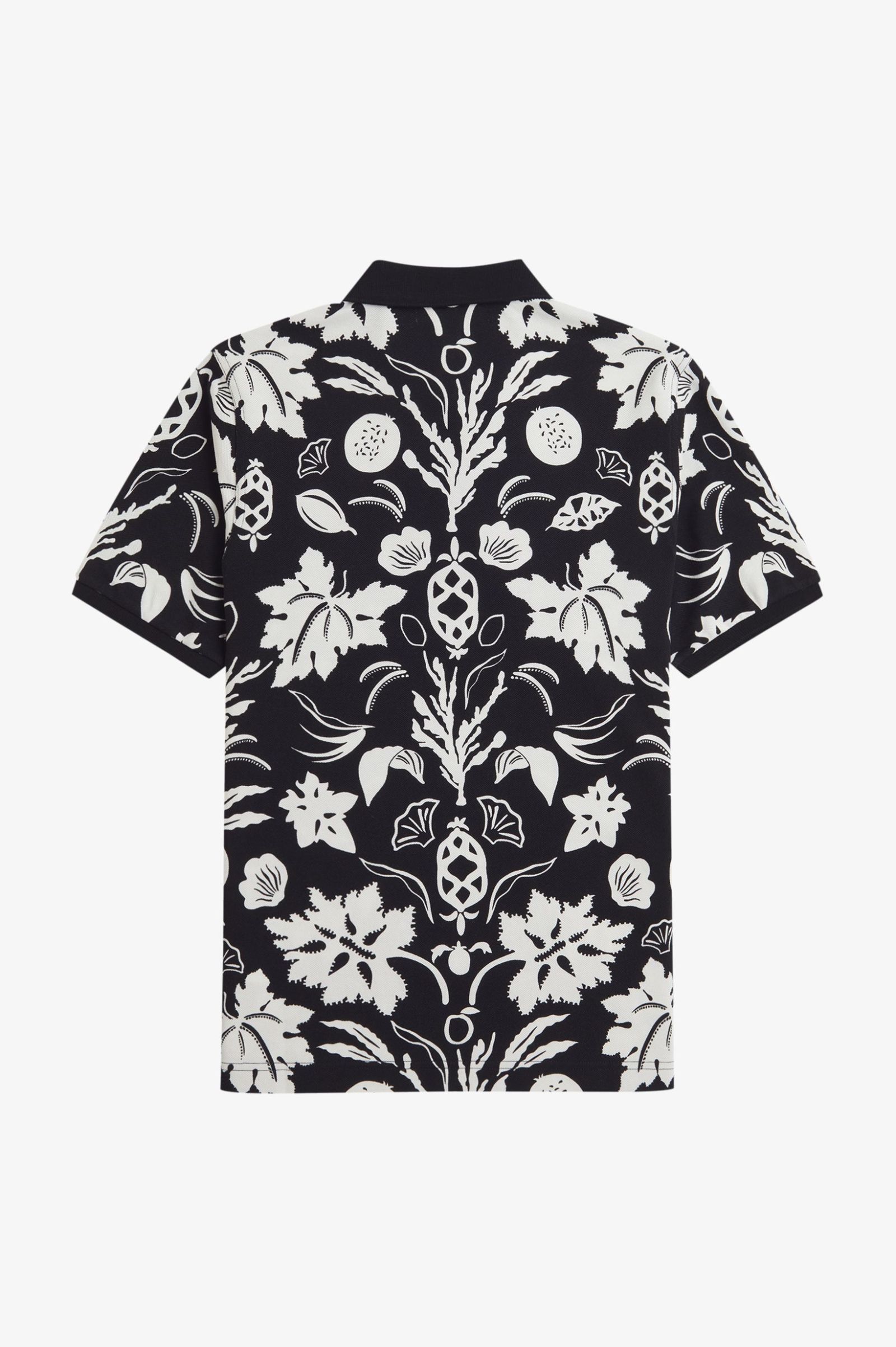 Fred Perry Amy Winehouse Printed Shirt in Black 
