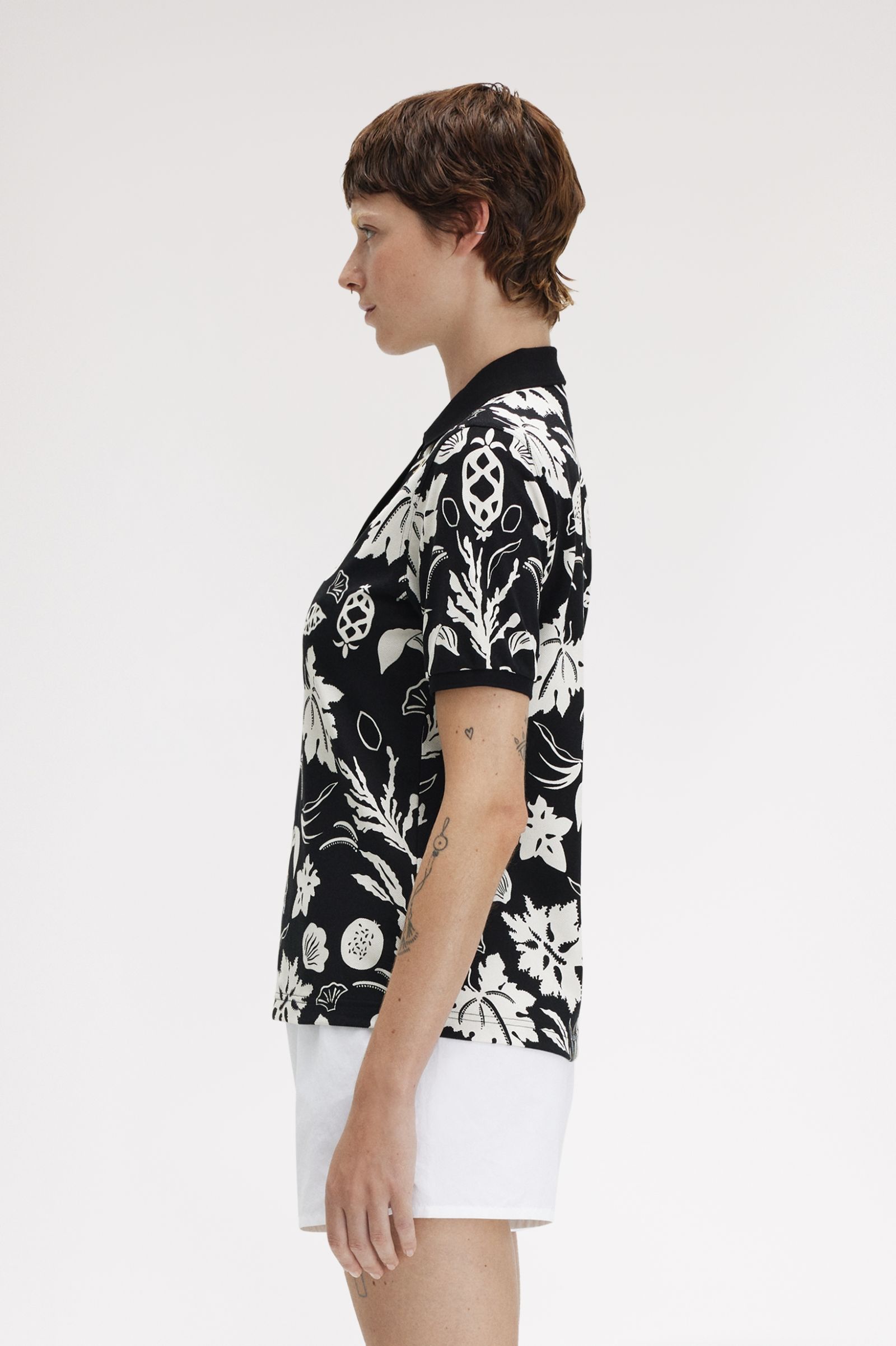 Fred Perry Amy Winehouse Printed Shirt in Black 