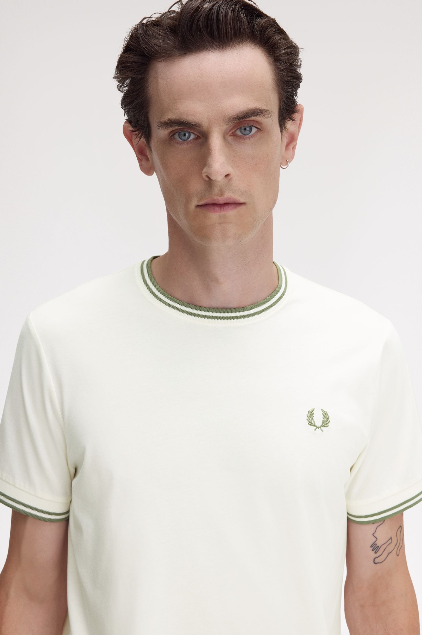 Fred Perry Twin Tipped T-Shirt in Light Ecru/Olive Mint 