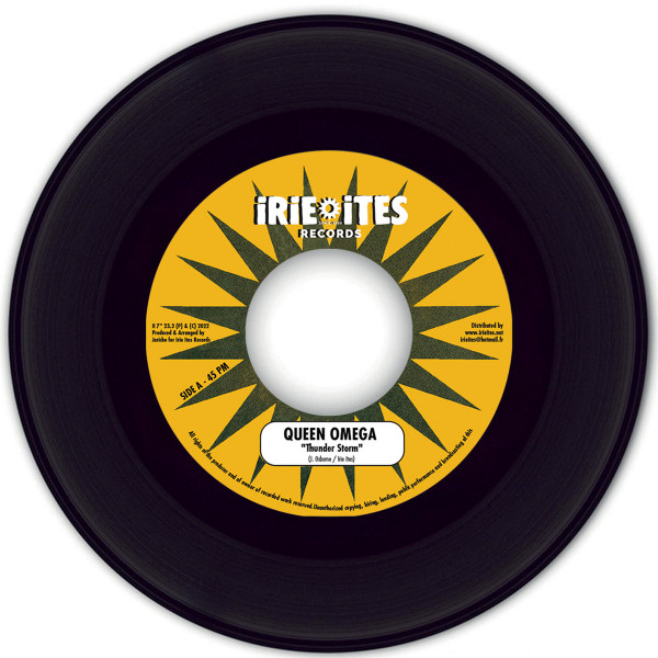 Queen Omega / Nuttea, King Kong & Beenie Man – Thunder Storm / Dangerous (7")