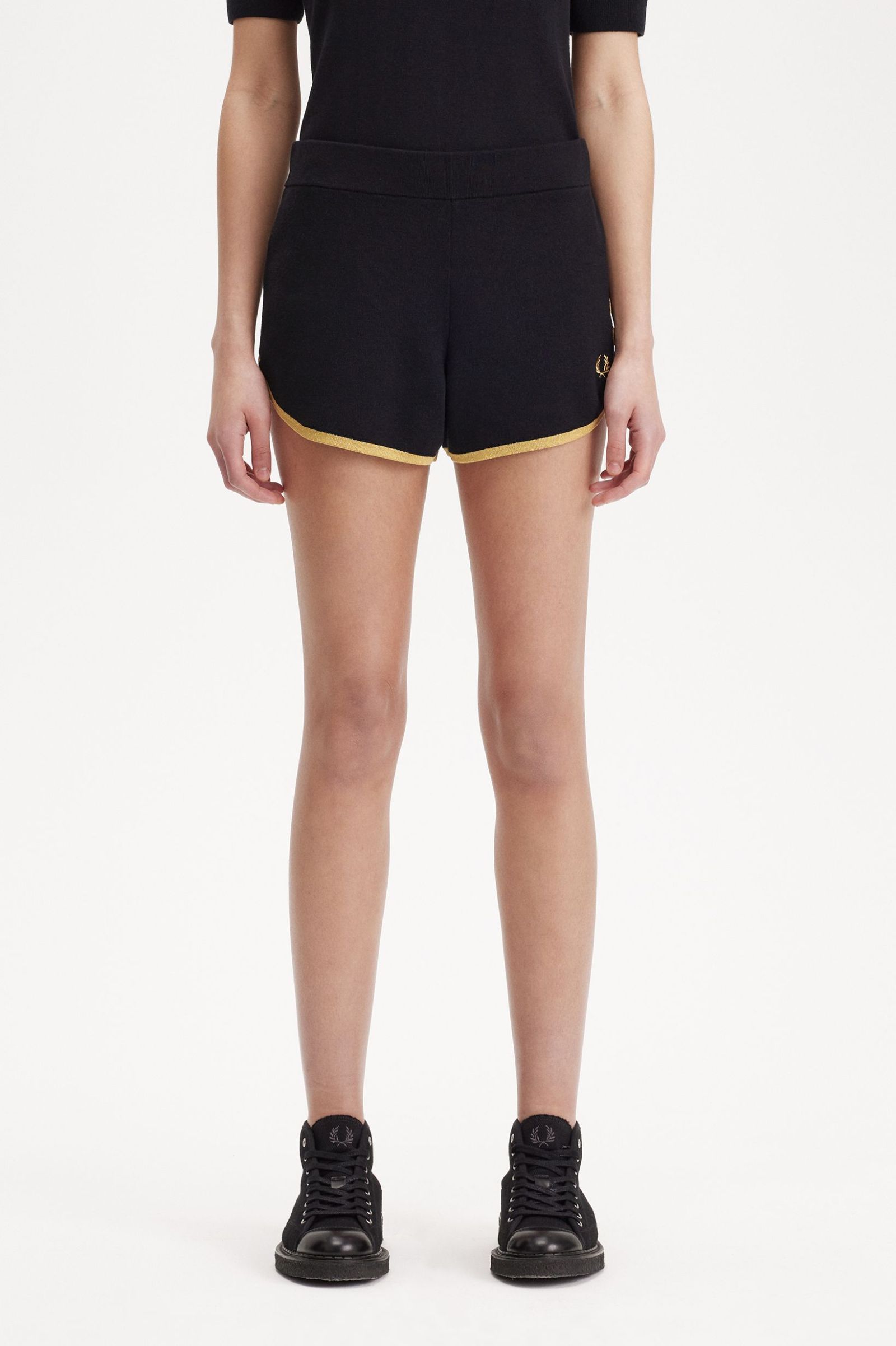 Fred Perry Knitted Shorts in Black 