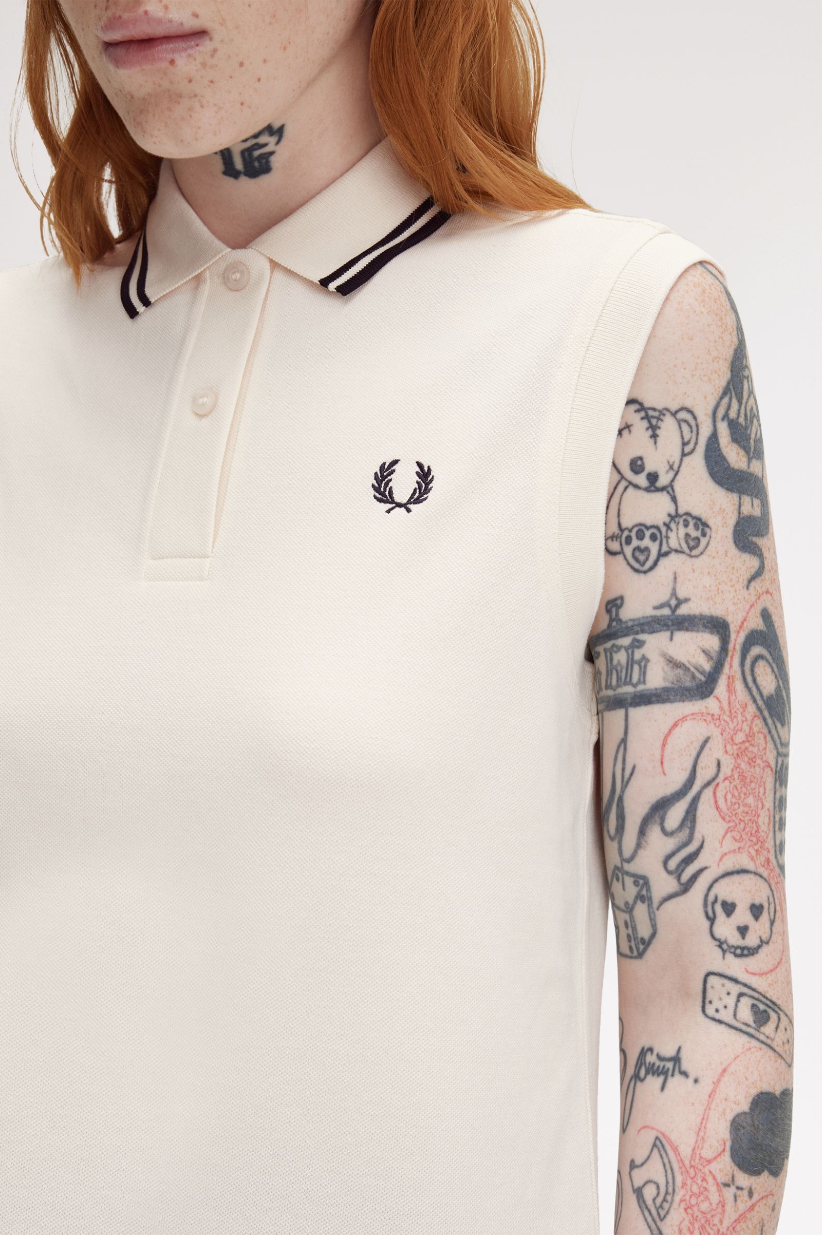 Fred Perry Sleeveless Shirt in Silky Peach/Navy