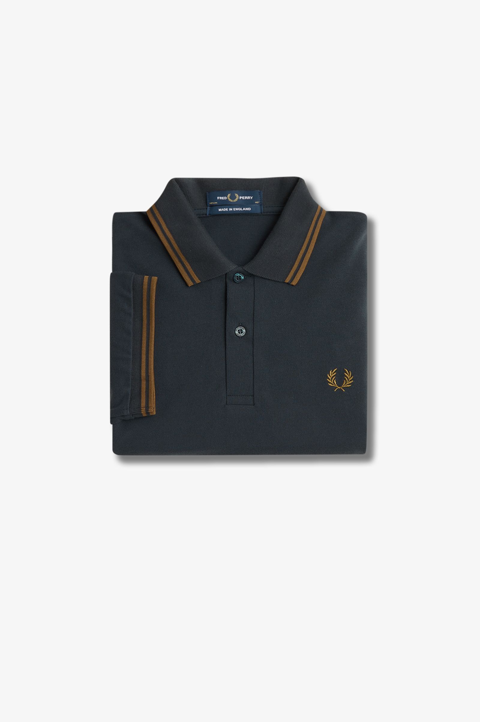 Fred Perry Twin Tipped Poloshirt M12 in Night Green / Dark Caramel