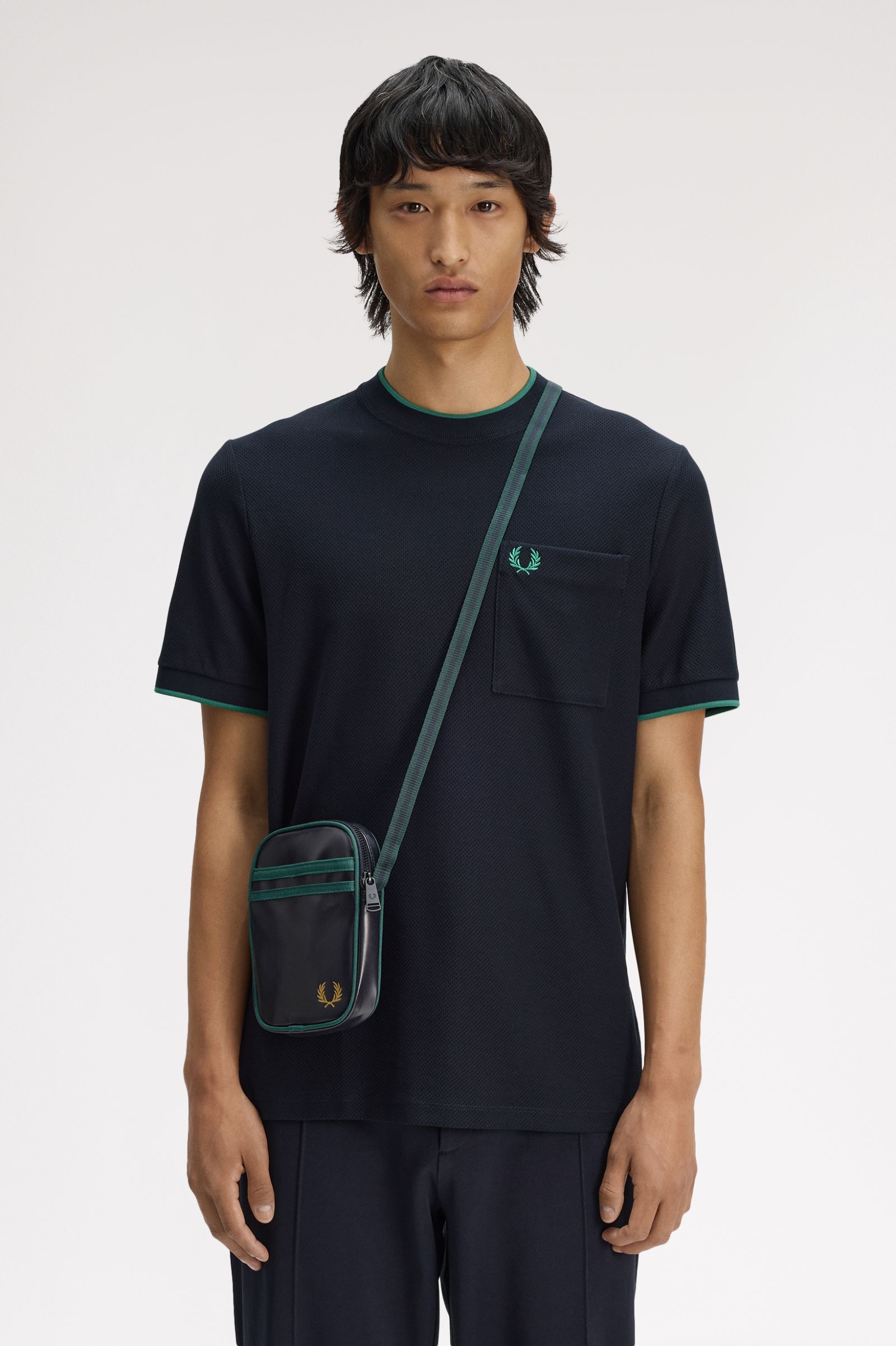 Fred Perry Classic Small Side Bag (Navy/Grassroots)