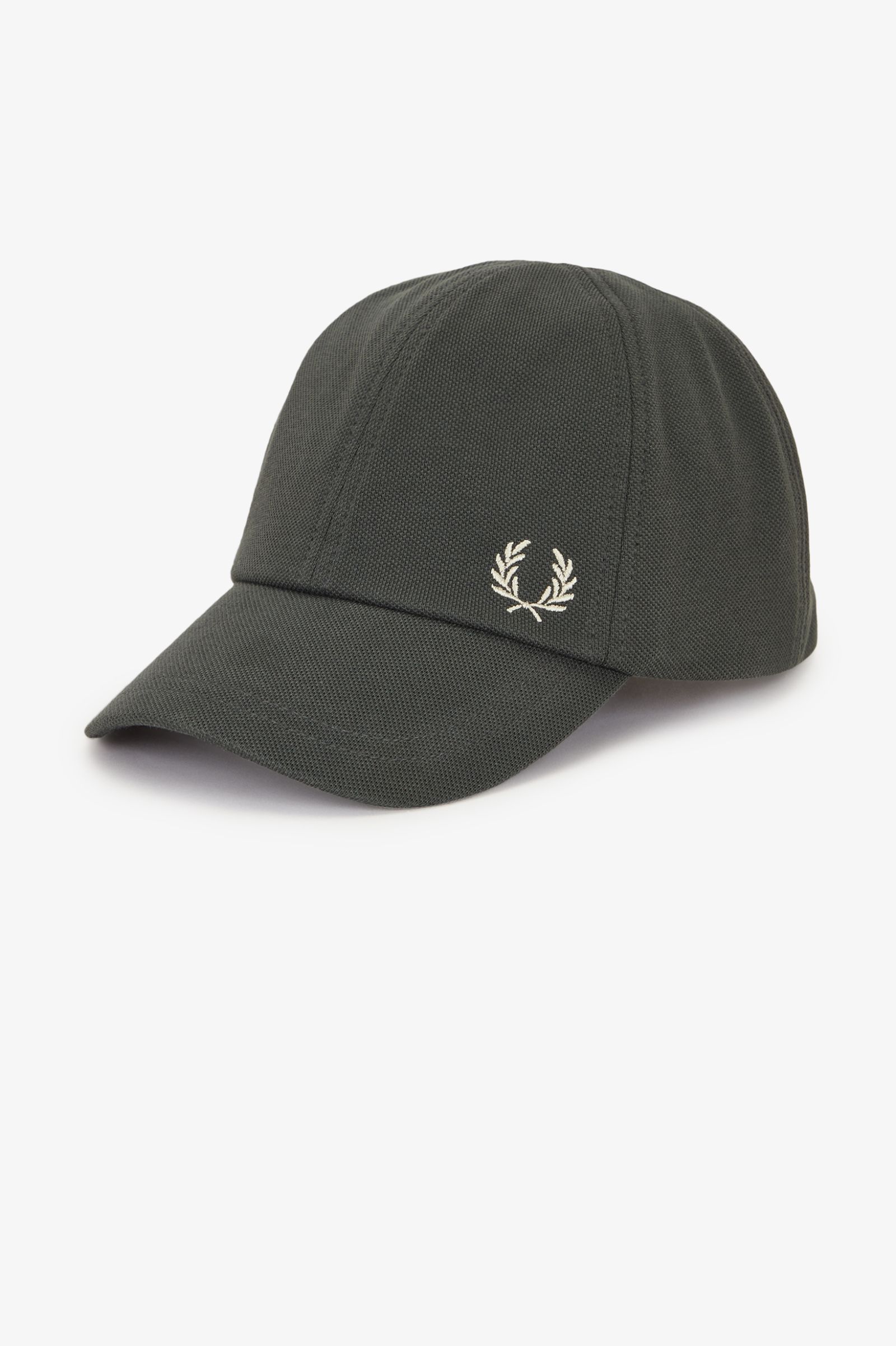 Fred Perry Pique Classic Cap In Field Green / Oatmeal 