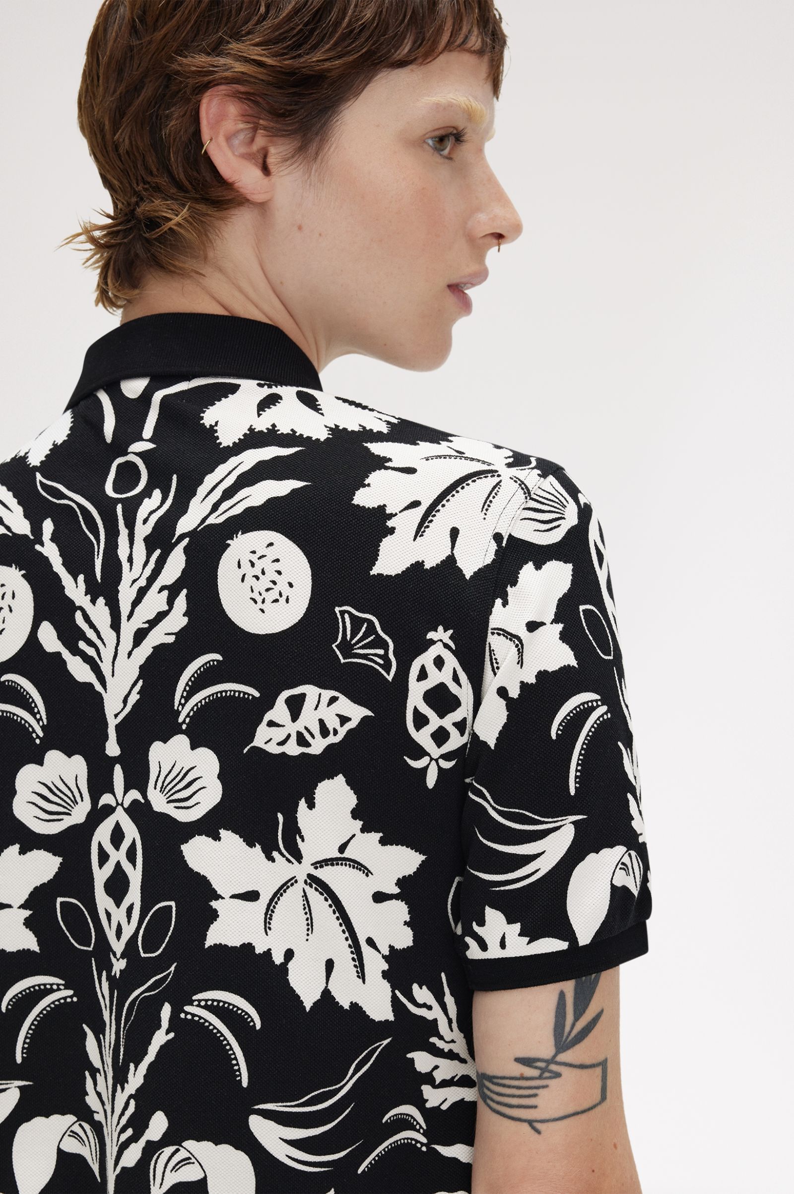 Fred Perry Amy Winehouse Printed Shirt in Black 