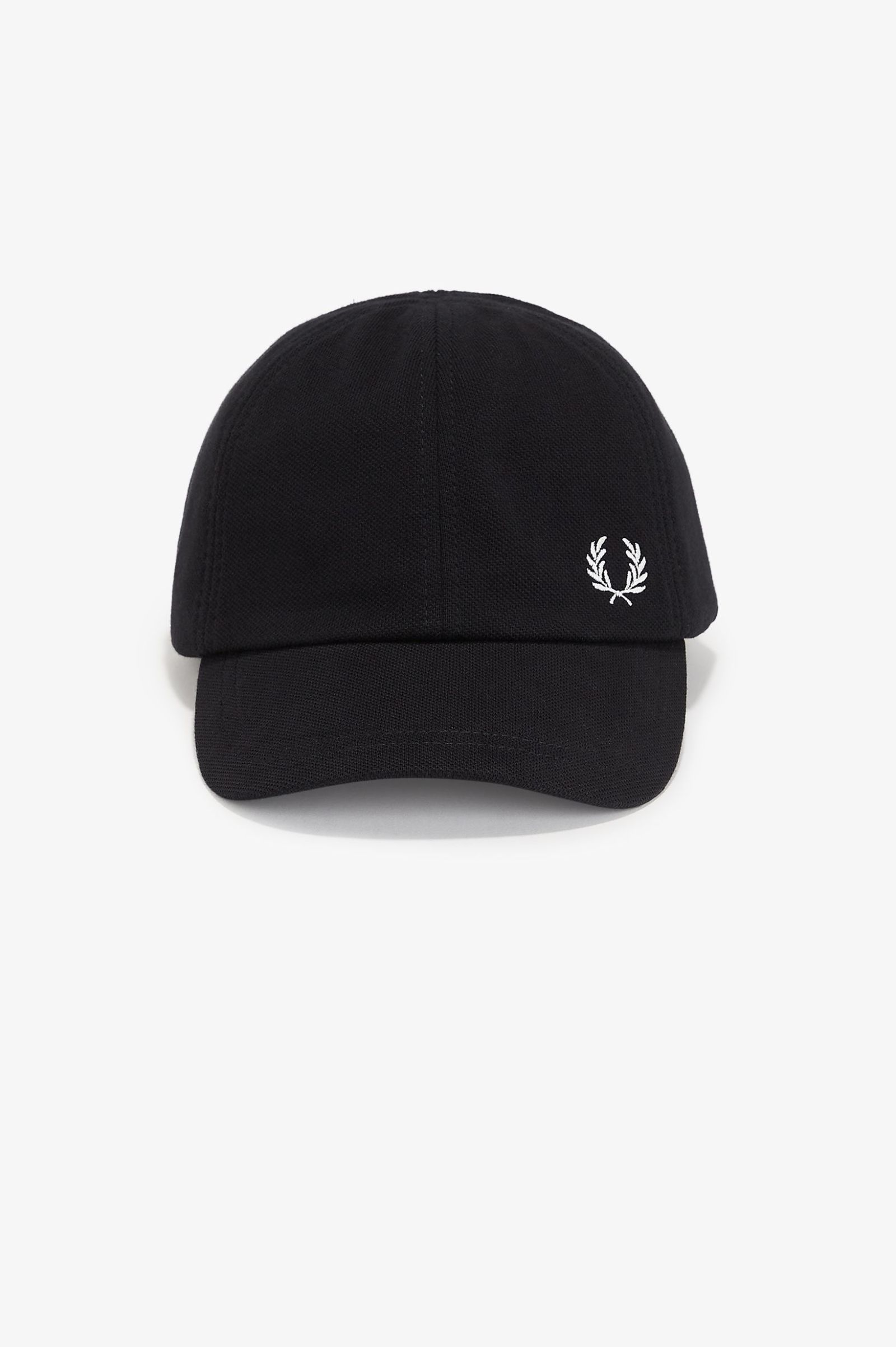 Fred Perry Pique Classic Cap in Black/Snowwhite 