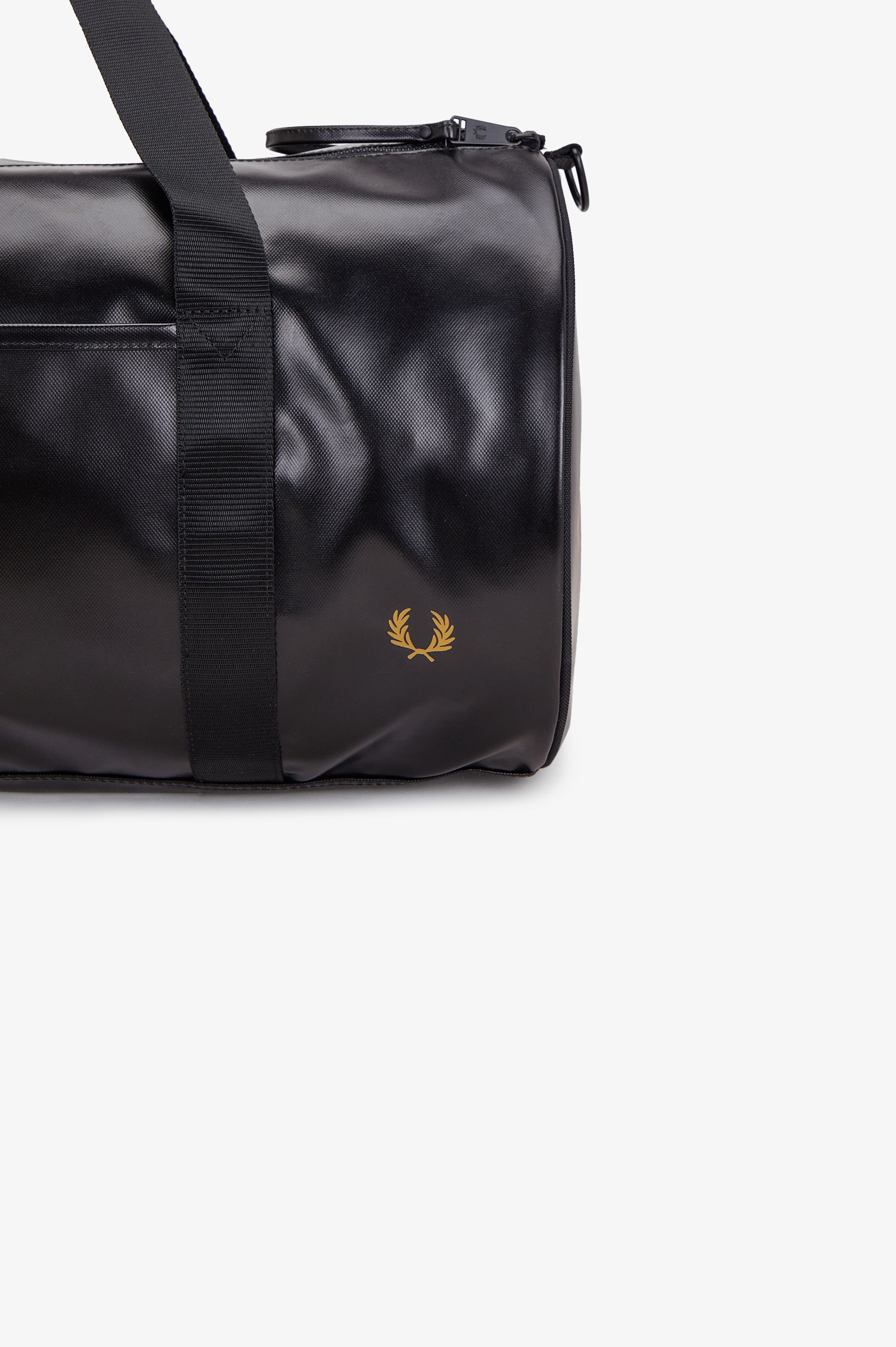 Fred Perry Tonal Large Barrel Bag In Black 