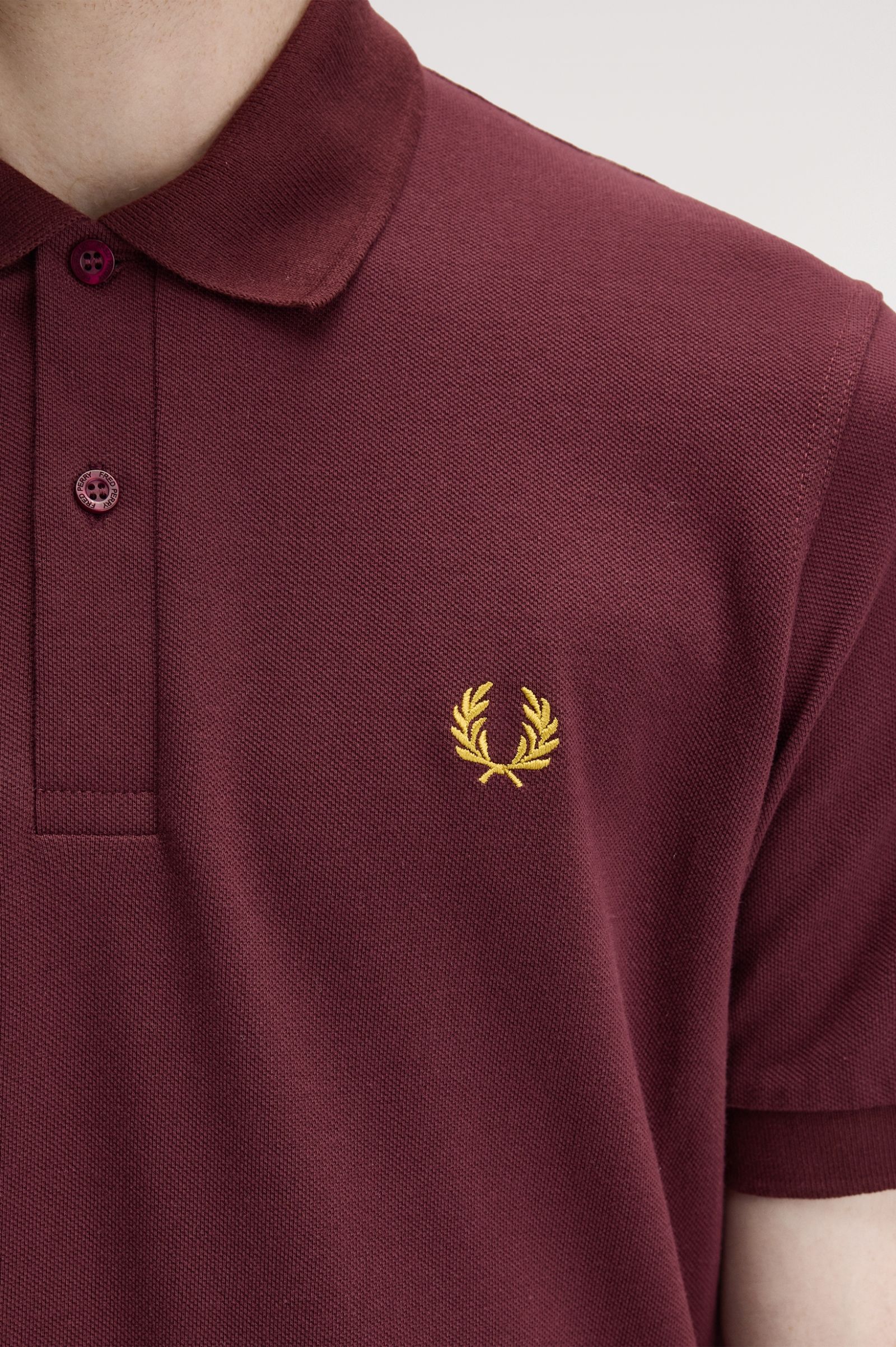 Fred Perry Made in England M3 Shirt in Oxblood/Honeycomb 