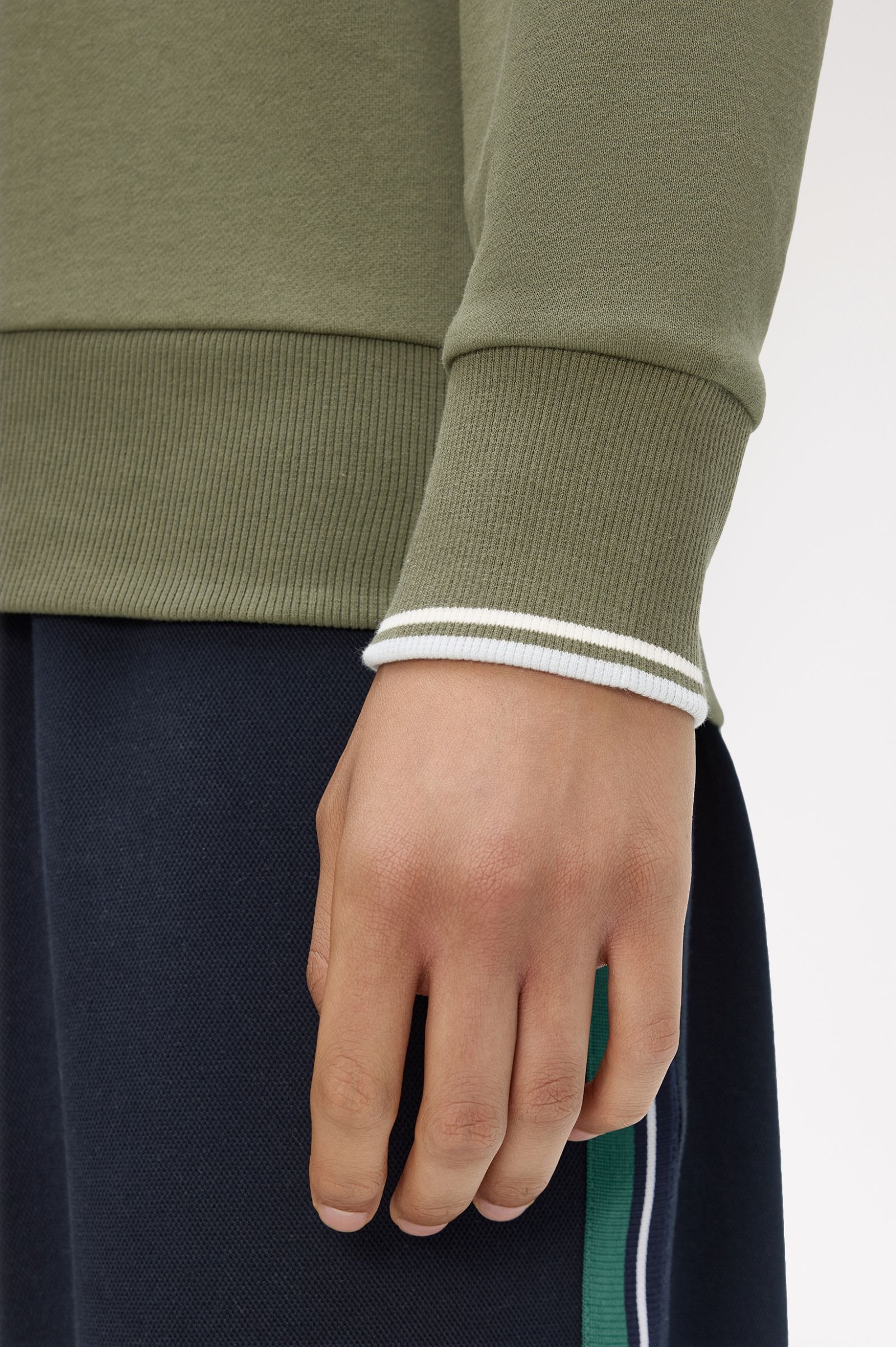 Fred Perry Crew Neck Sweatshirt (Laurel Wreath Green/Ecru/Dusky Blue)