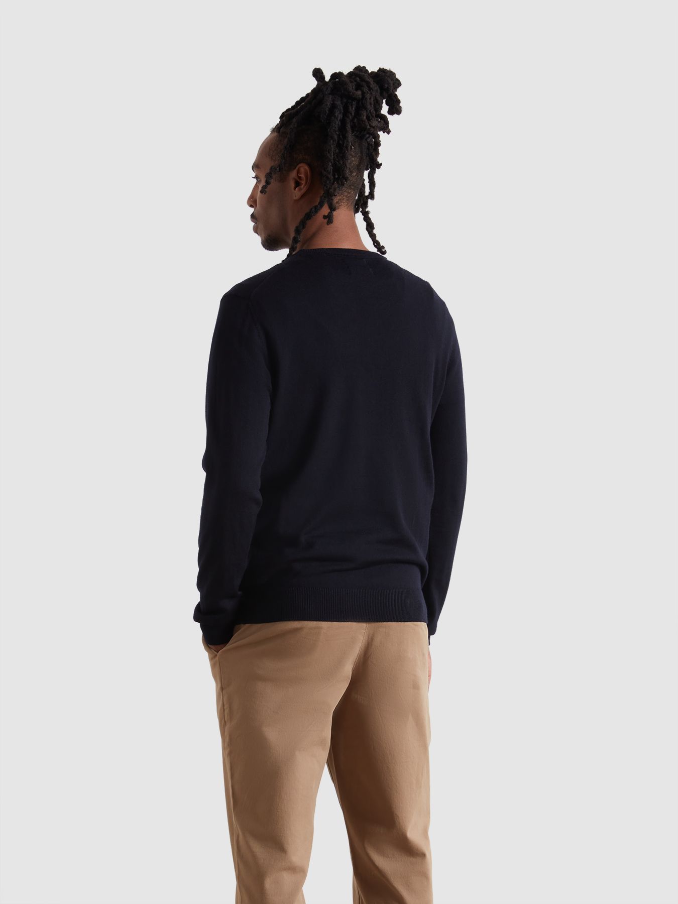  Farah Mullen Merino Wool Crew Neck Sweater (True Navy) 