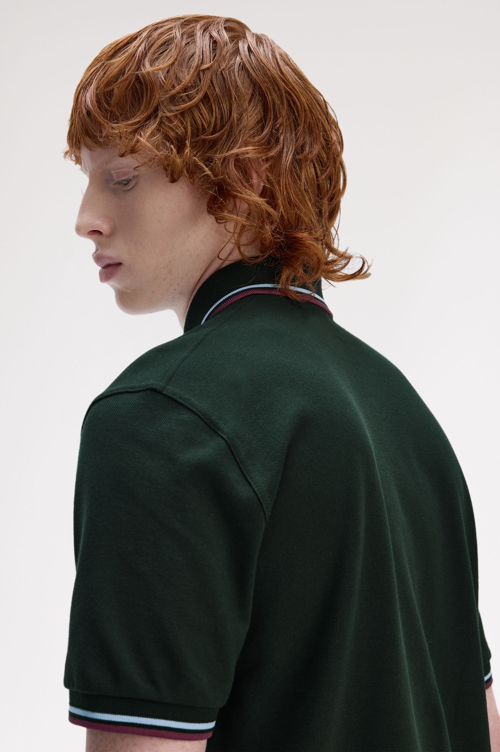  Fred Perry Made in England M12 Poloshirt (Nightgreen/Ice/Oxblood)