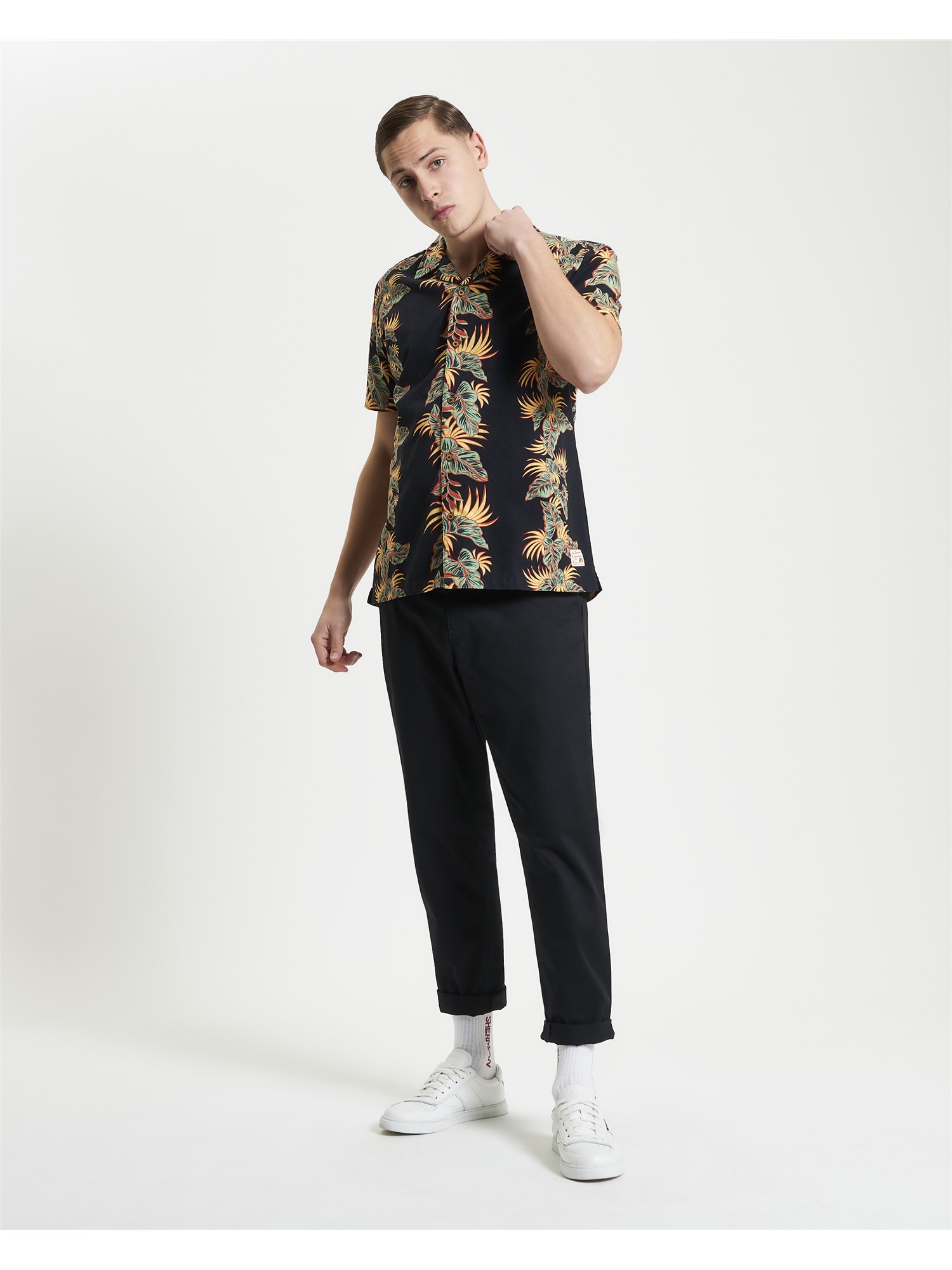 Ben Sherman hort Sleeve Botanical Leaf Print Shirt in Black