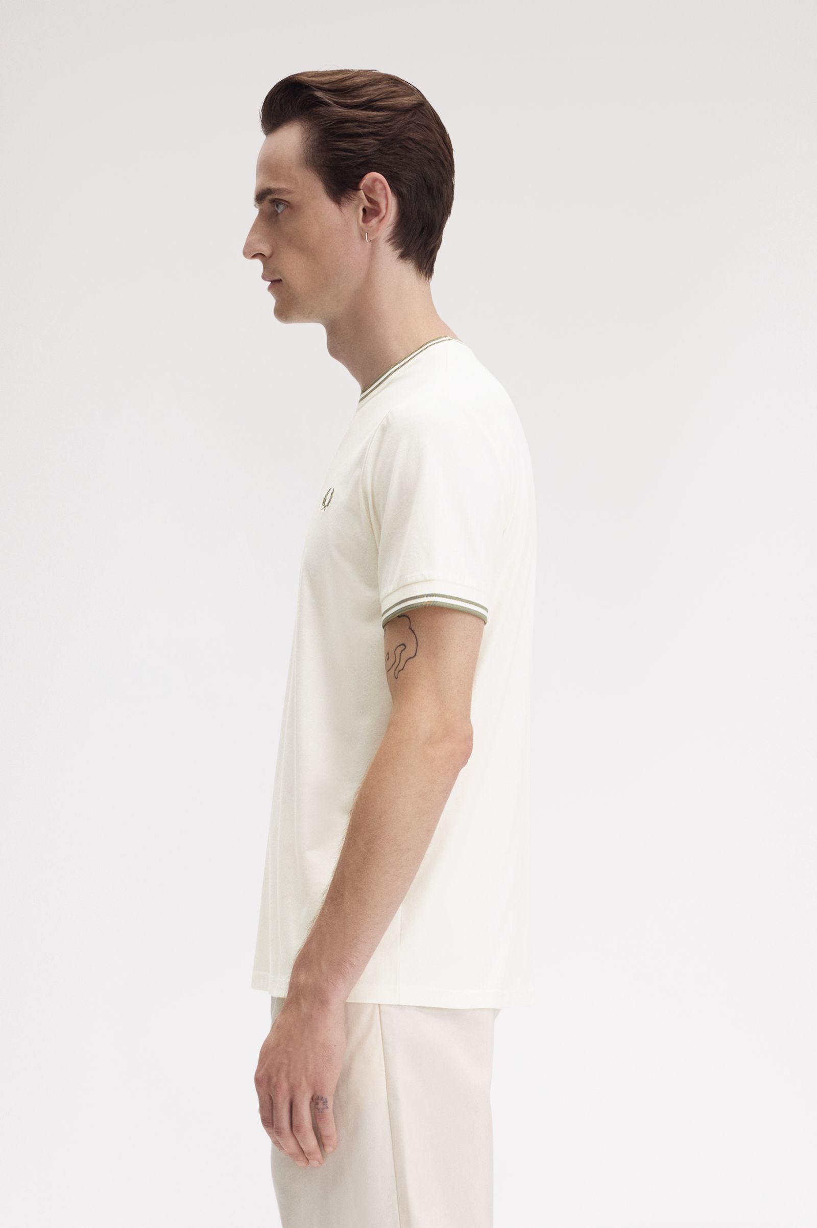 Fred Perry Twin Tipped T-Shirt in Light Ecru/Olive Mint 