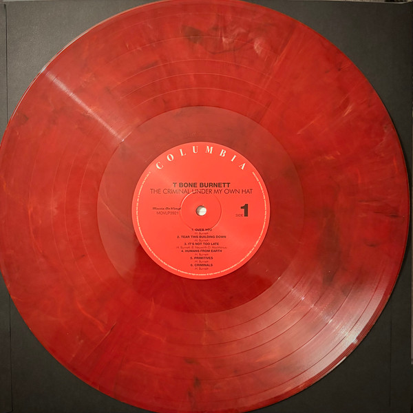 T Bone Burnett – The Criminal Under My Own Hat (Red/Black Marble Vinyl) (LP)