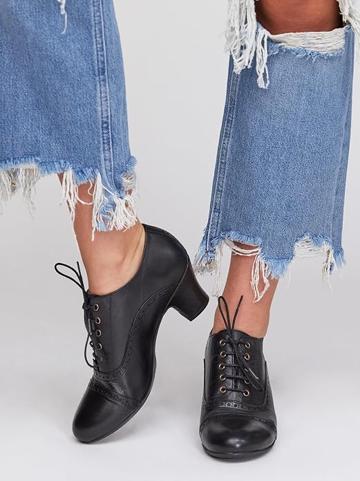 Miz Mooz Fly Retro Pumps (Black)