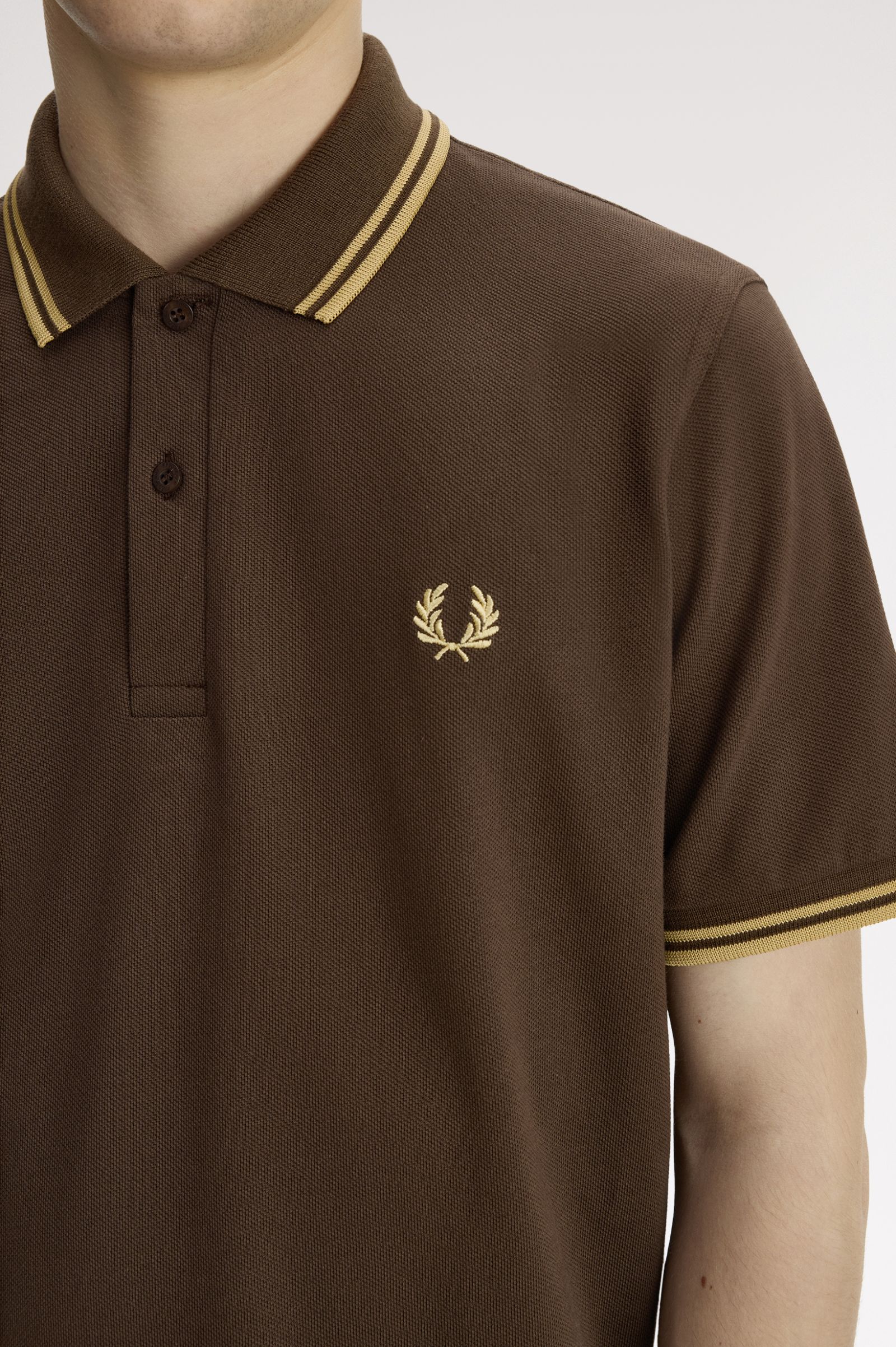 Fred Perry Made in England Twin Tipped Fred Perry Shirt (Burned Tobacco/Champagne/Champagne)