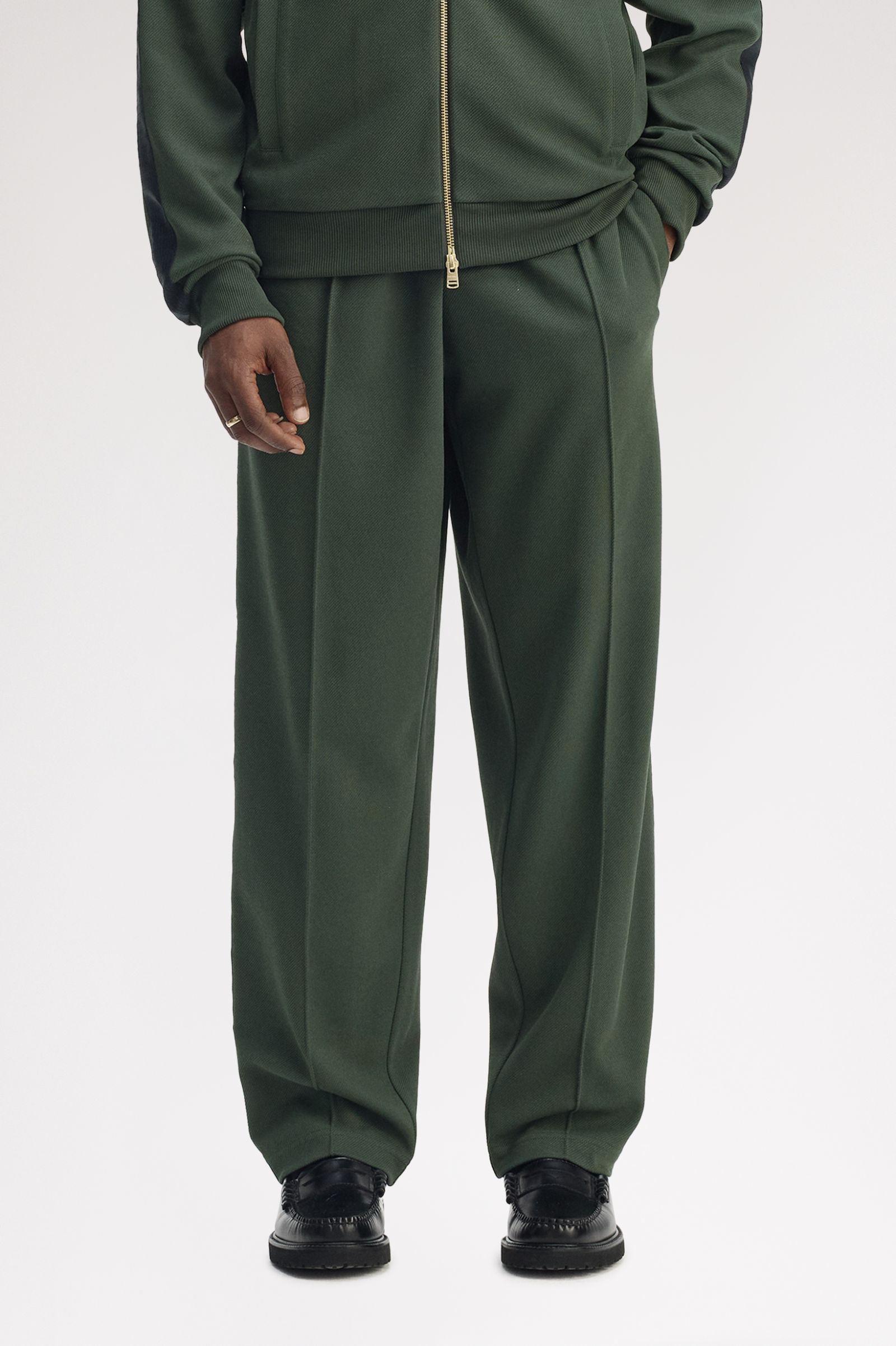 Fred Perry Dash Taped Track Pant (Court Green)