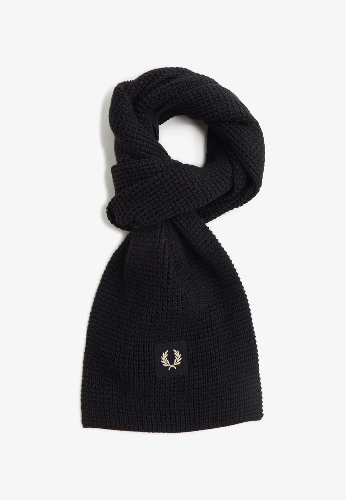 Fred Perry  Waffle Knit Patch Branded Rib Scarf (Black/Oatmeal)