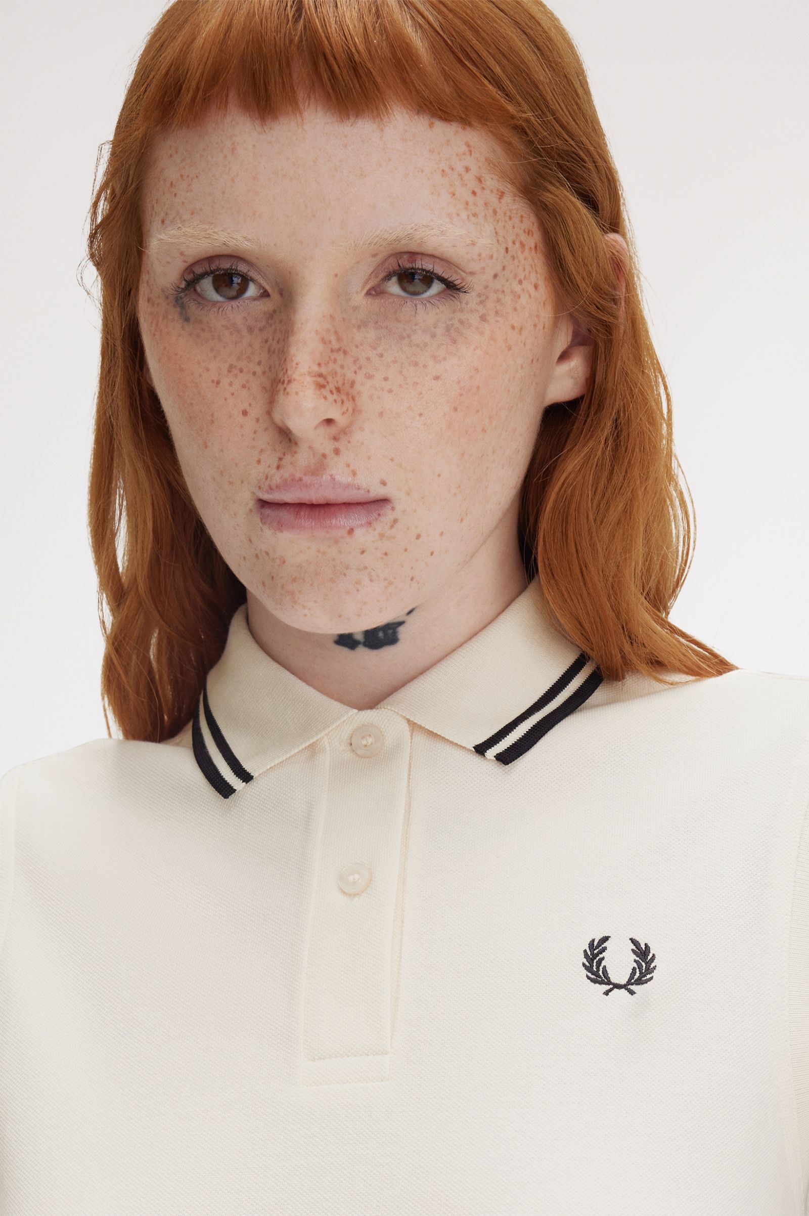 Fred Perry Sleeveless Shirt in Silky Peach/Navy