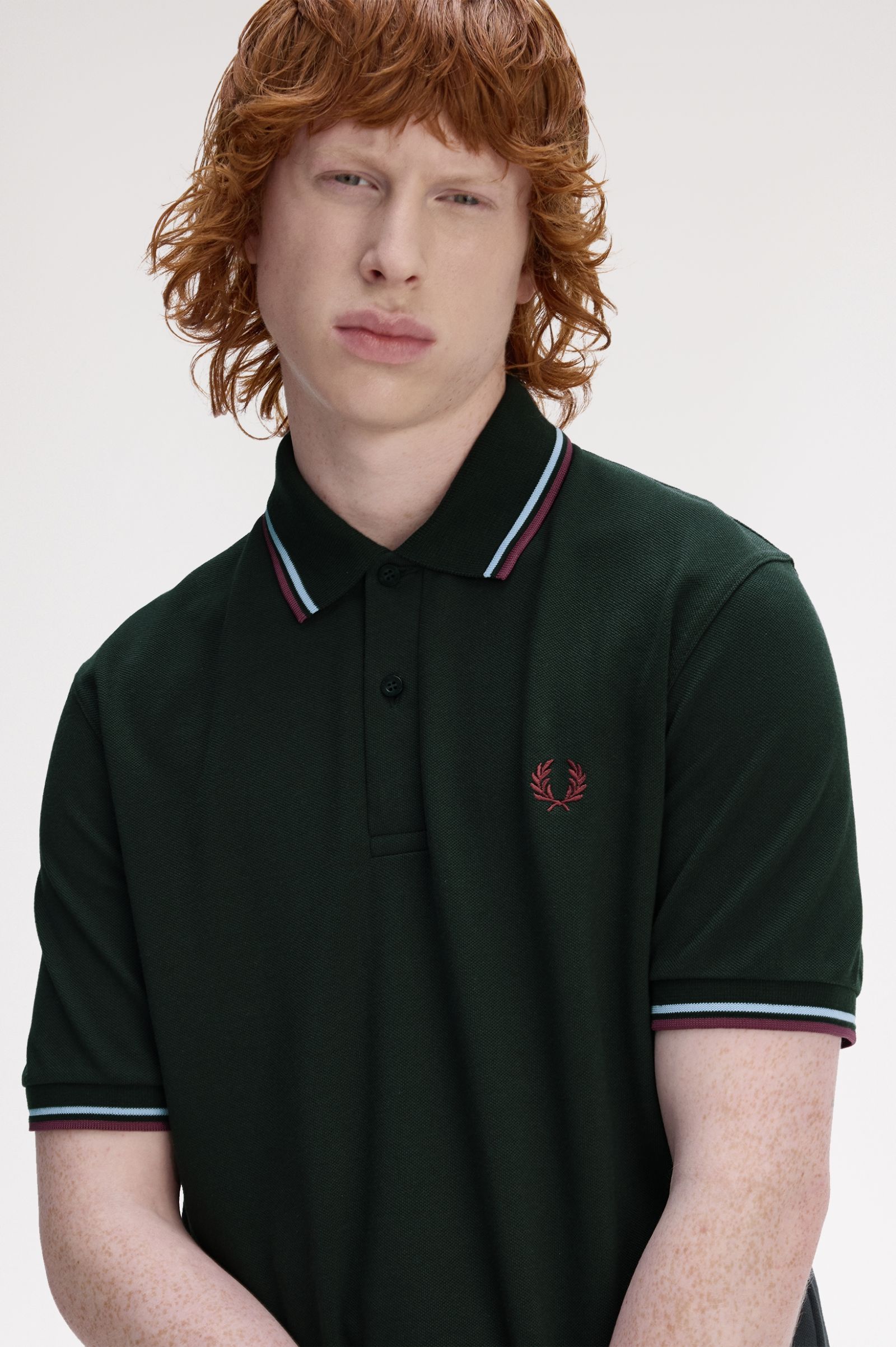  Fred Perry Made in England M12 Poloshirt (Nightgreen/Ice/Oxblood)
