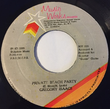 Gregory Isaacs / Delroy Wilson – Private Beach Party / Dancing Mood (7")            
